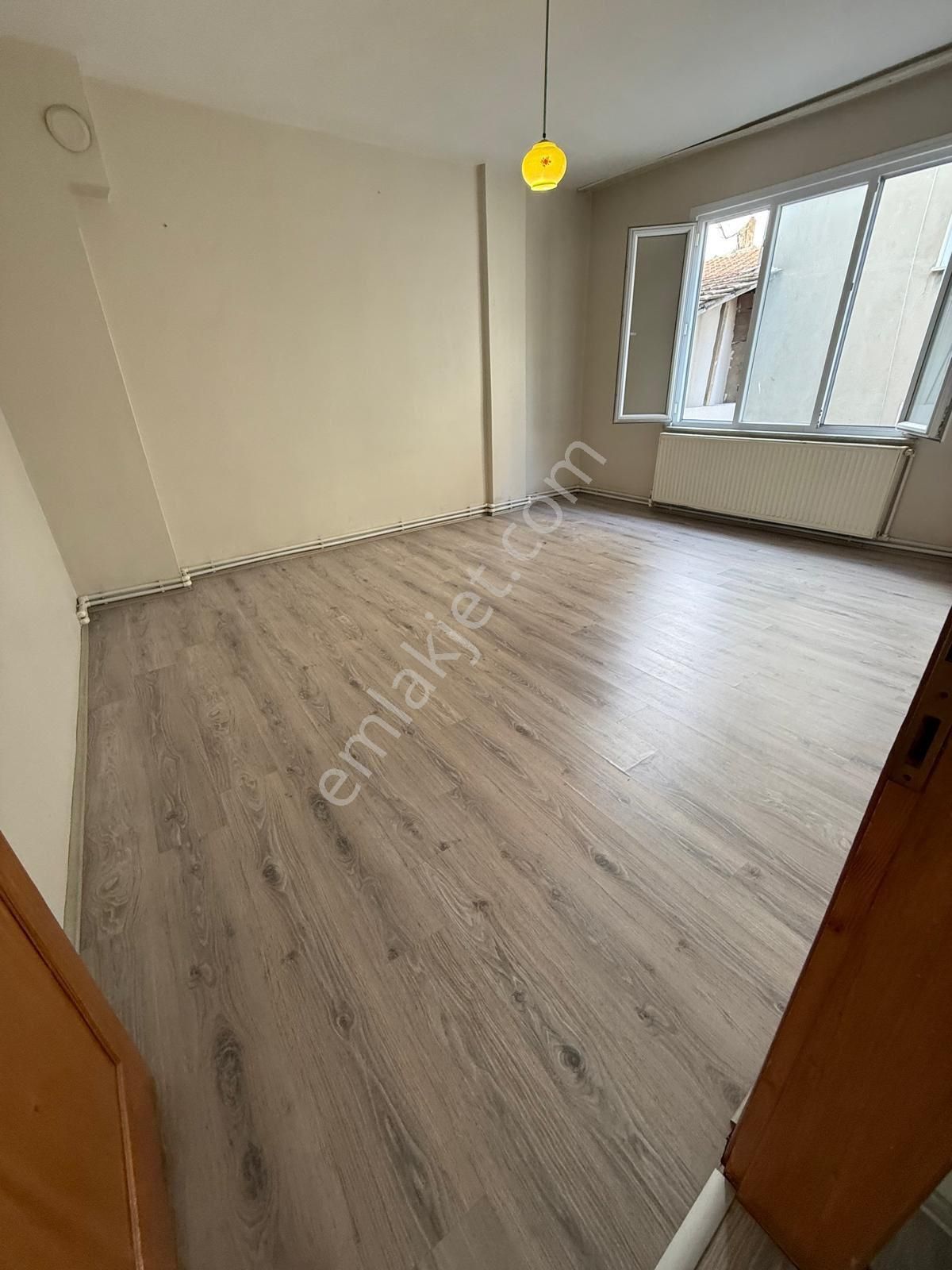 Cebeci Mahallesi 2+1 120 M2 4. Kat Temiz Kiralık Daire
