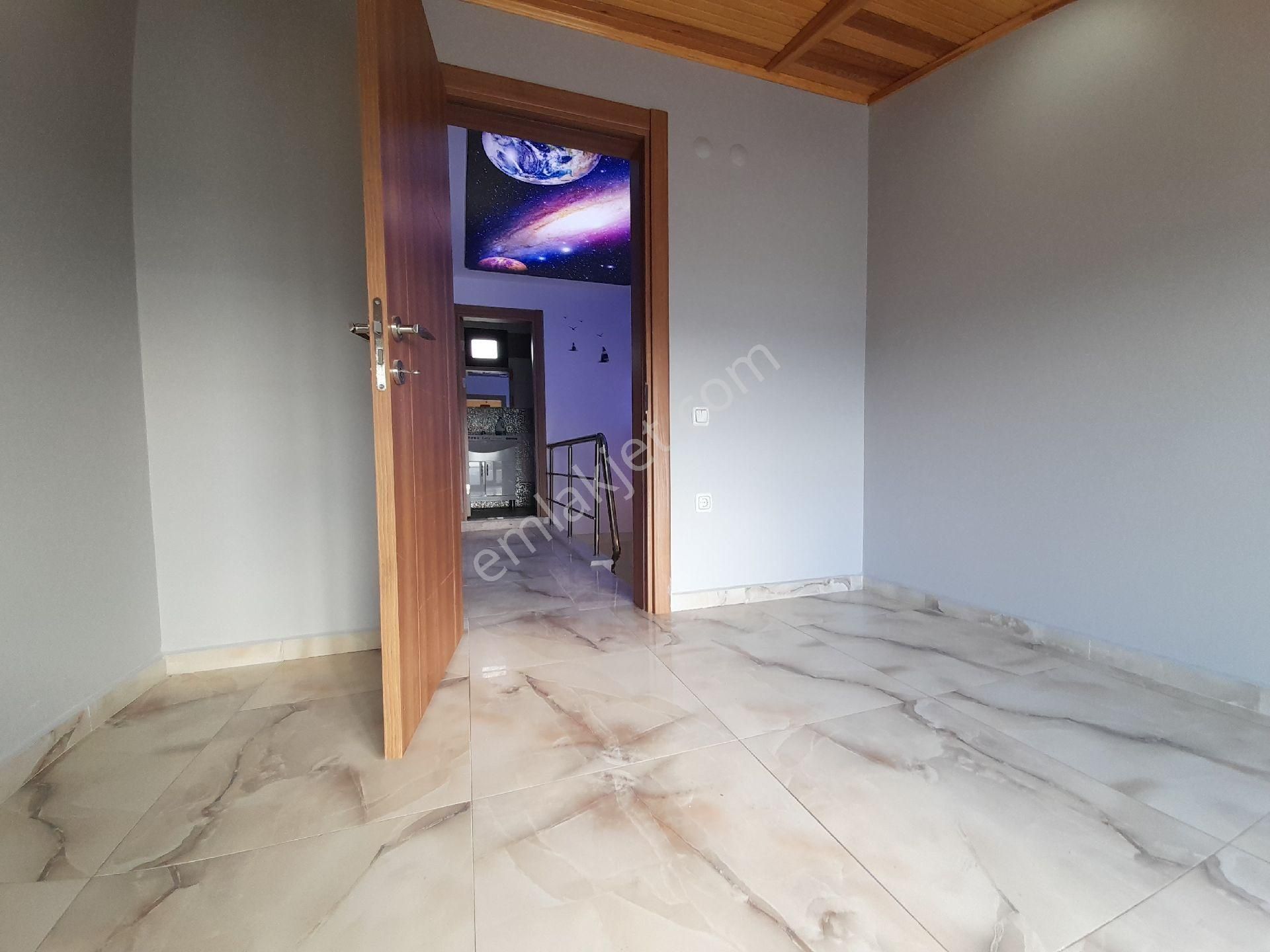 Dikili'de Denize Sıfır Ultralux Villa - Görsel 17