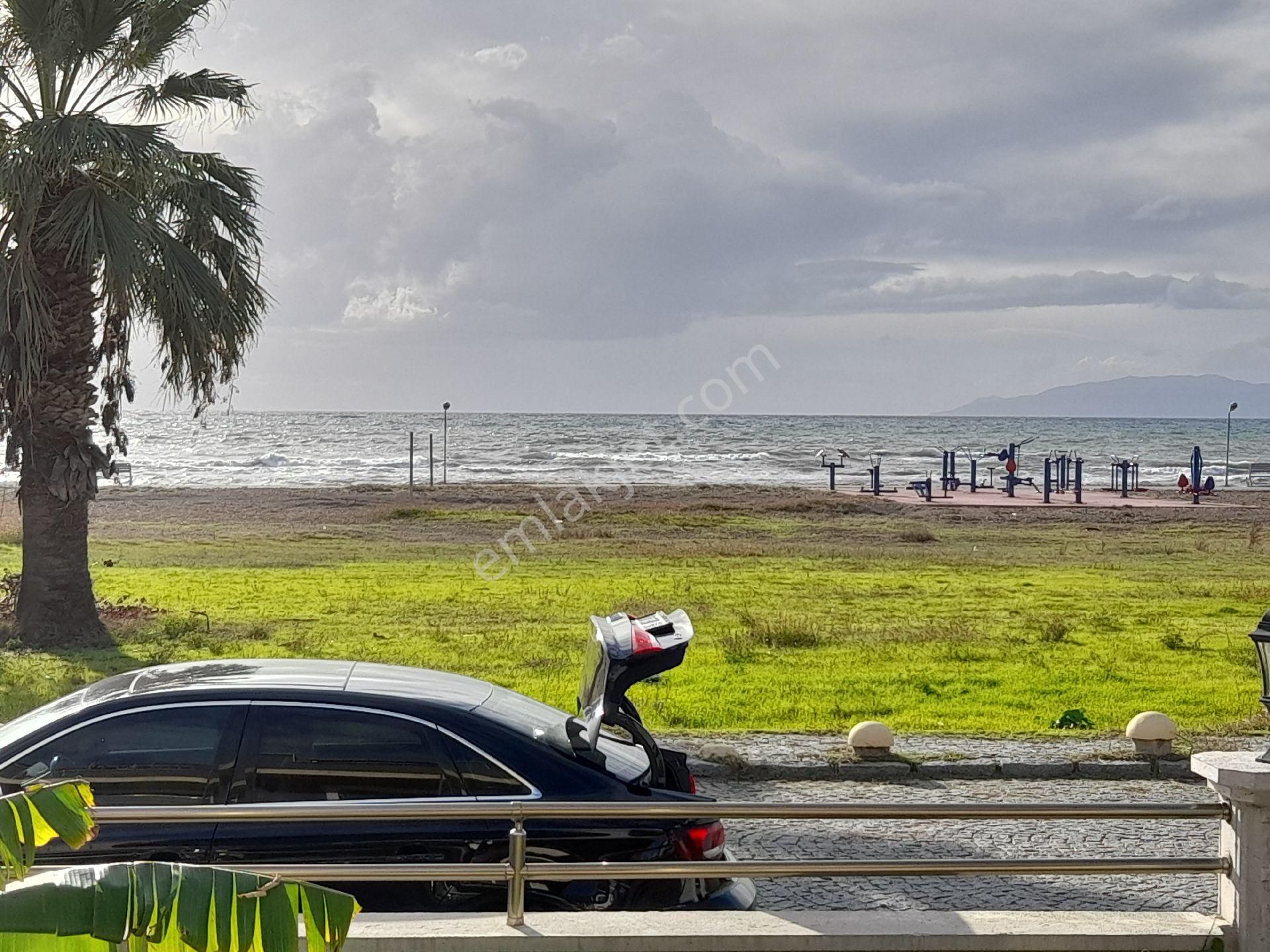 Dikili'de Denize Sıfır Ultralux Villa - Görsel 2