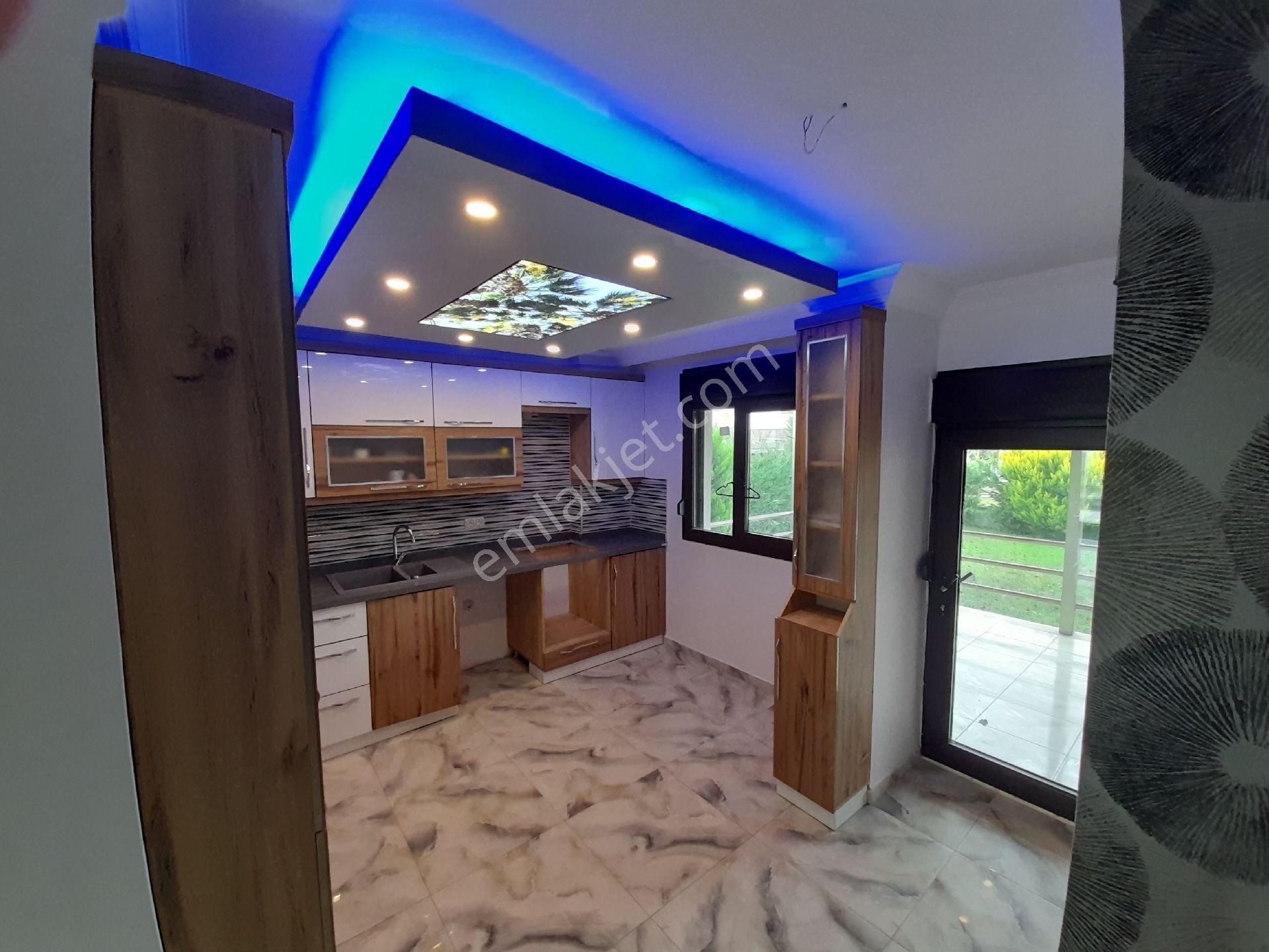 Dikili'de Denize Sıfır Ultralux Villa - Görsel 22