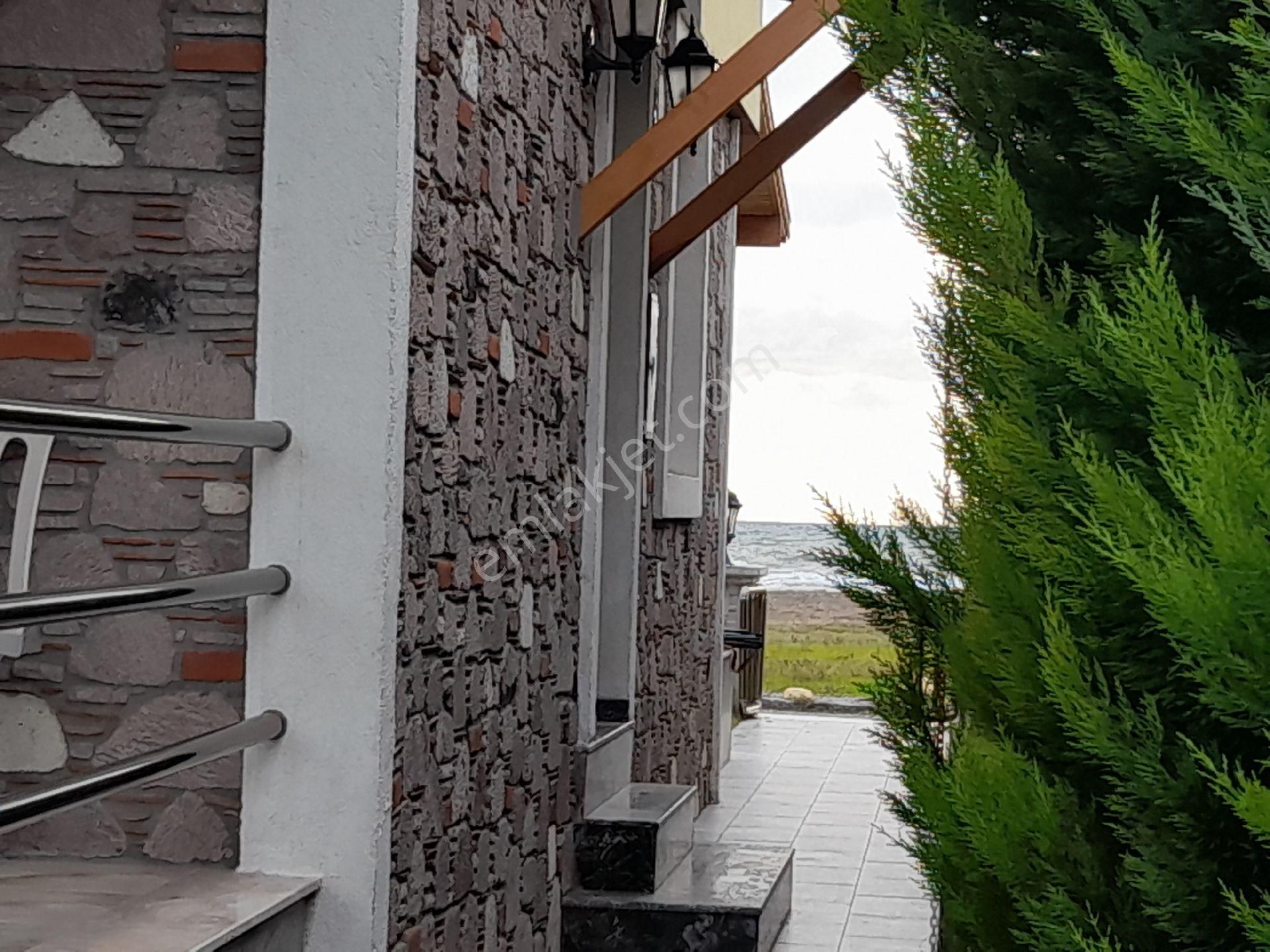 Dikili'de Denize Sıfır Ultralux Villa - Görsel 26