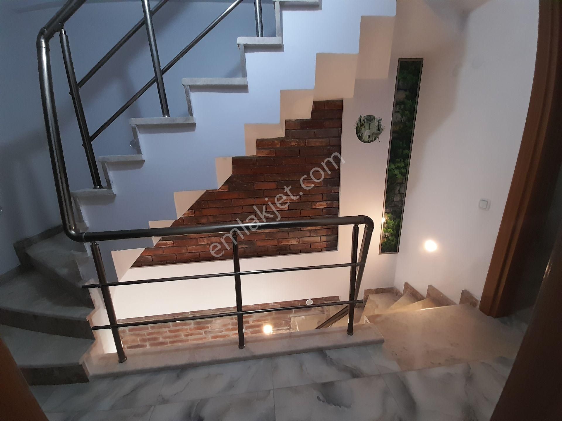 Dikili'de Denize Sıfır Ultralux Villa - Görsel 14