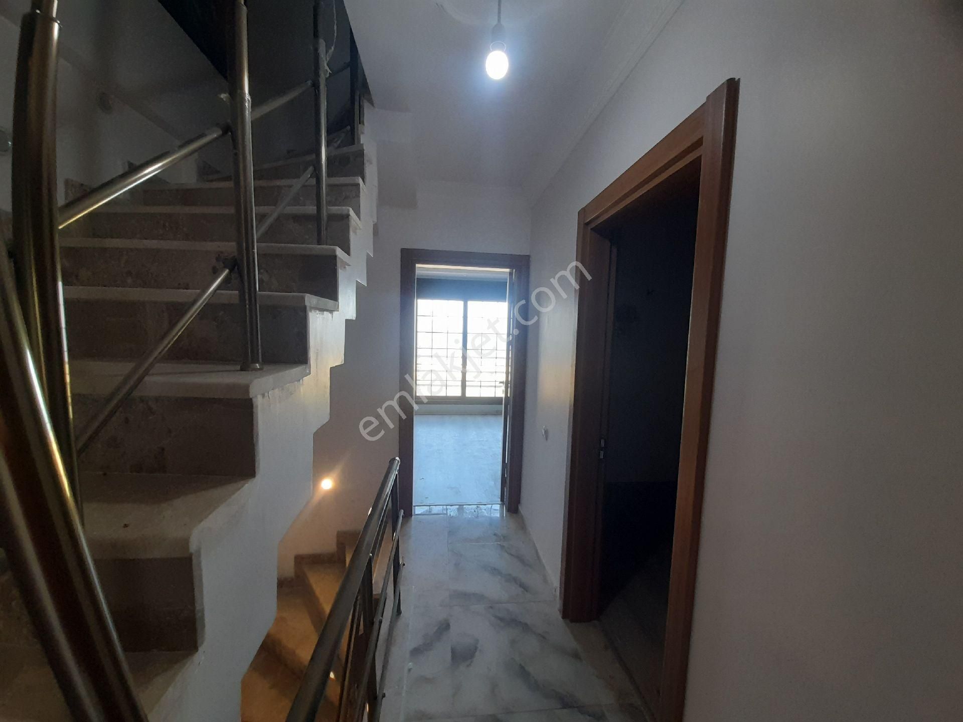 Dikili'de Denize Sıfır Ultralux Villa - Görsel 29