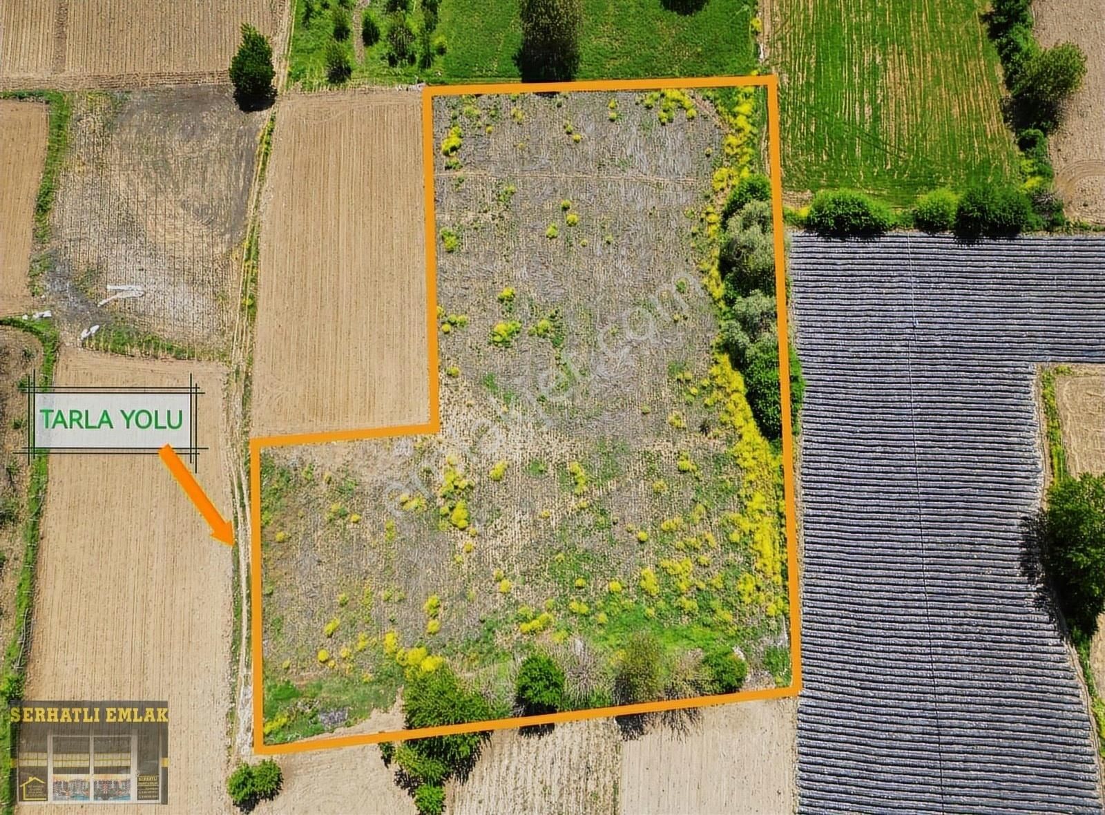 Serhatlı'dan Küçükyenicede Yaz Kış Ulaşımı Rahat 7411 M2 Tarla
