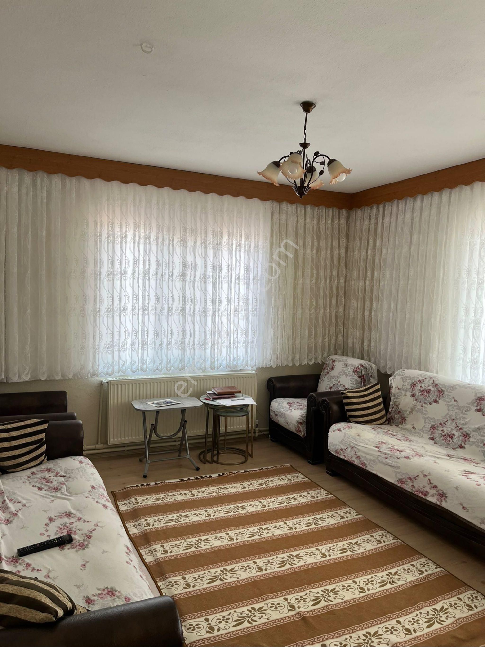Acil Satılık Görüklede Yatırımlık Daire !!( Kapalı Mutfak /2+1)
