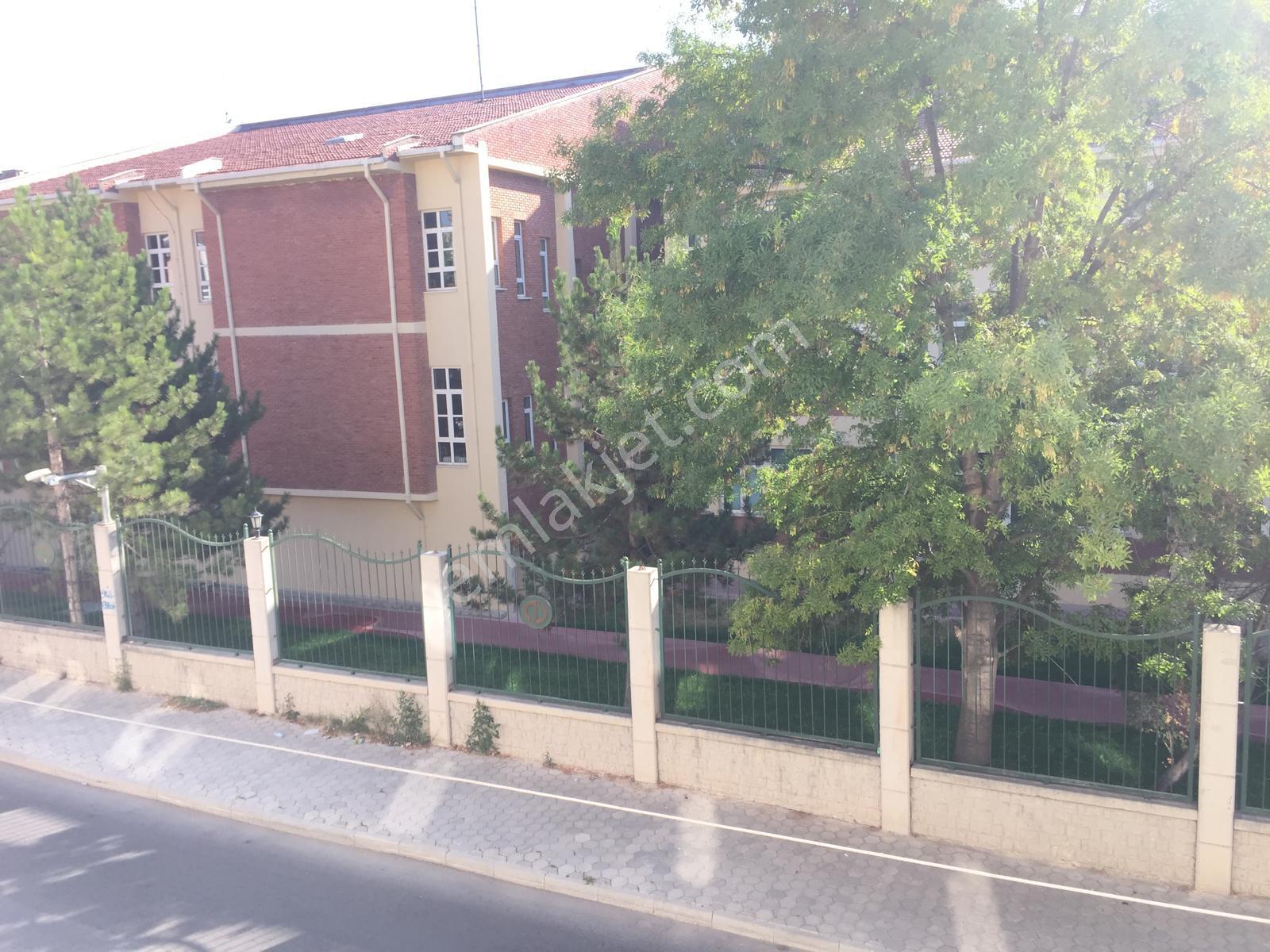 Anadolu Üniversitesi İletişim Kapısı Karşısı 1+1 Ayrı Mutfaklı Kombili Daire - Görsel 26