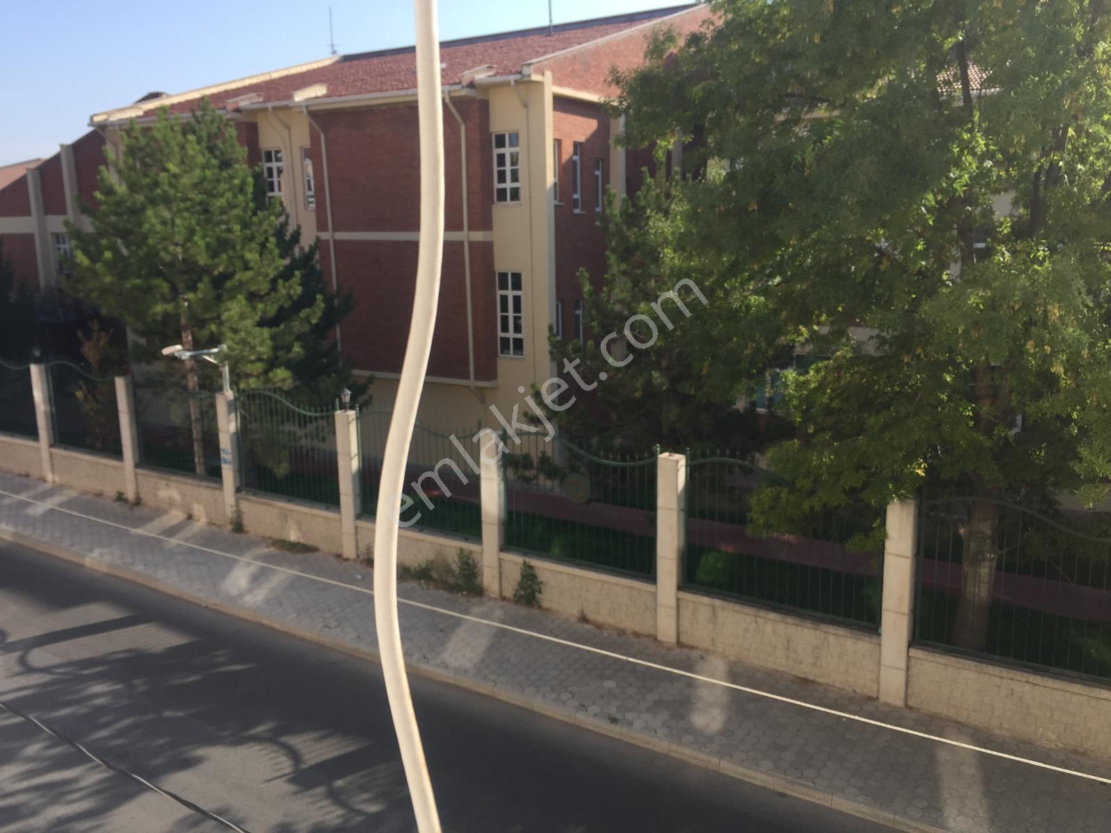 Anadolu Üniversitesi İletişim Kapısı Karşısı 1+1 Ayrı Mutfaklı Kombili Daire - Görsel 25