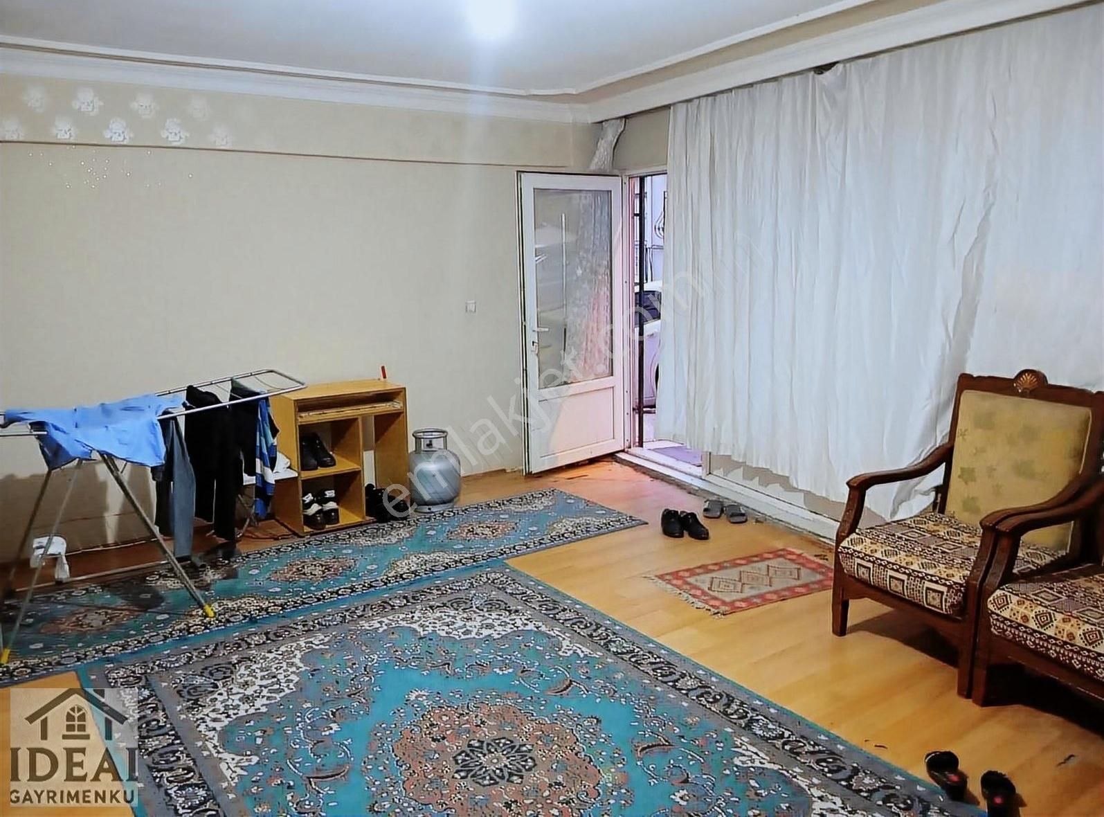 Manisa Mutlu Mah.y.zemin 1+1 70 M2eşyalı Sobalı Daire 12.500tl