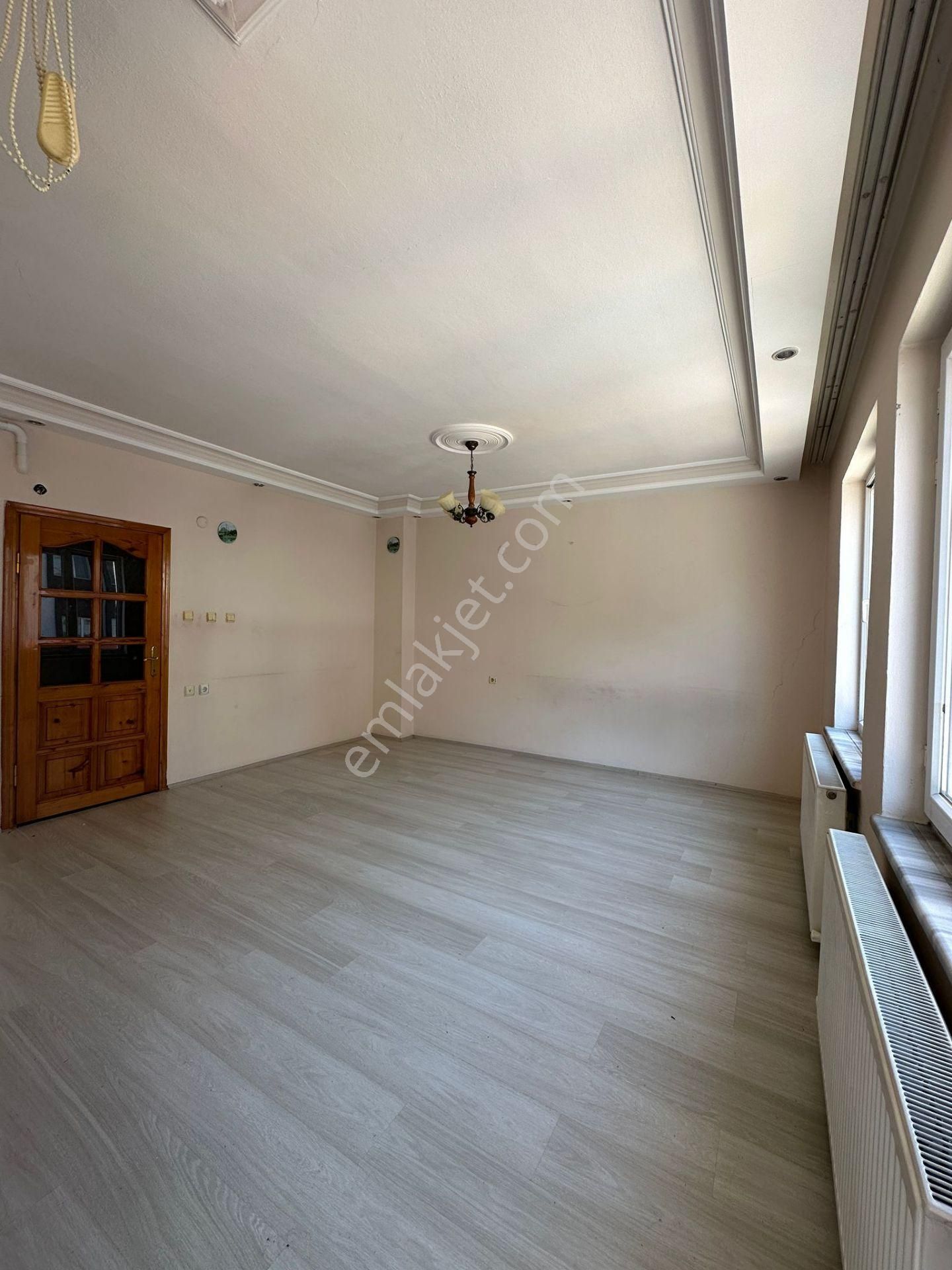 Realite World Gayrimenkul'den Teyyaredüzü Mah. Kiralık 3+1 Doğalgazlı Daire