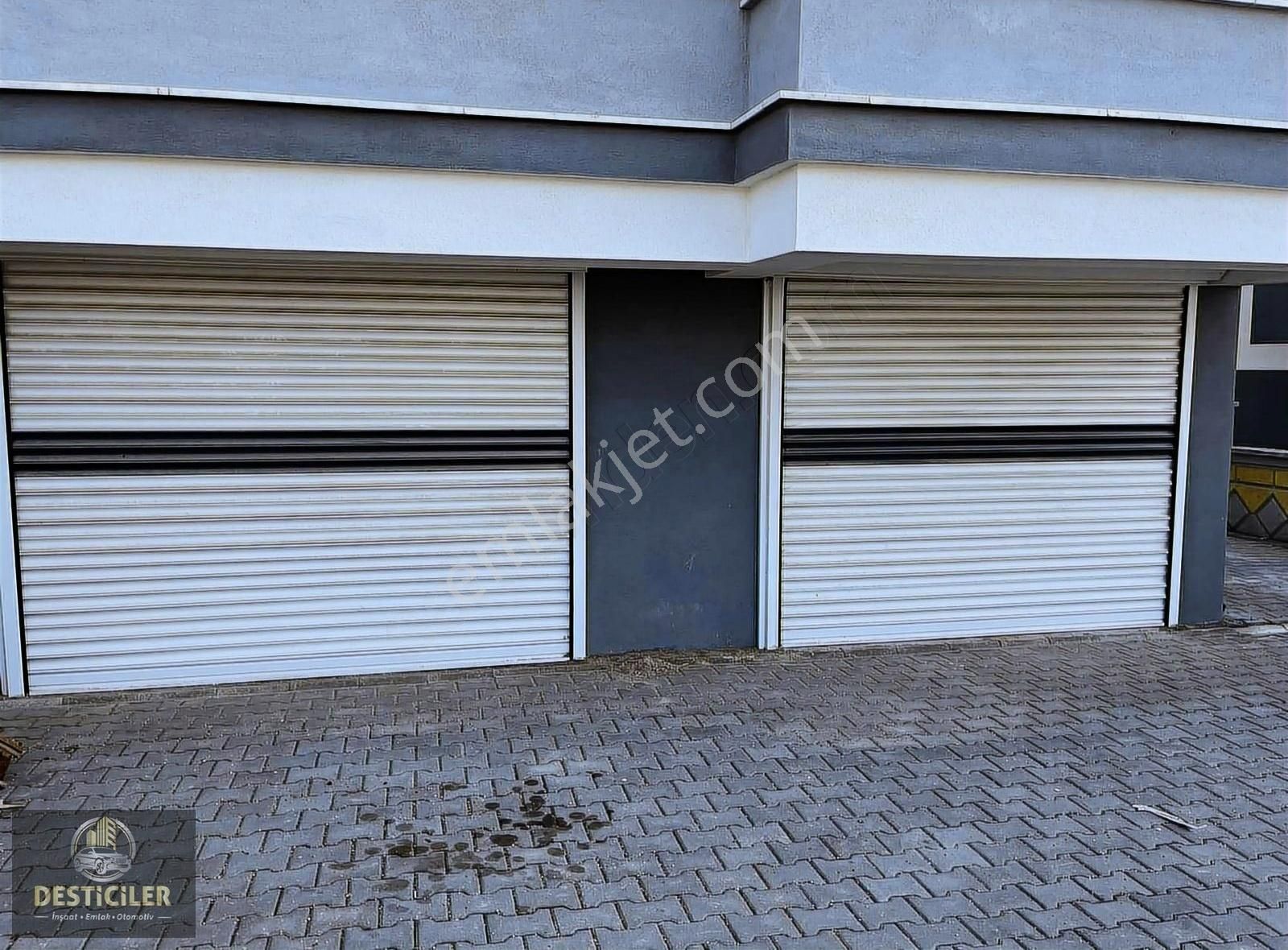 Desticiler'den Emek Mahallesi Geniş 3+1 125 M2 Özel Garaj