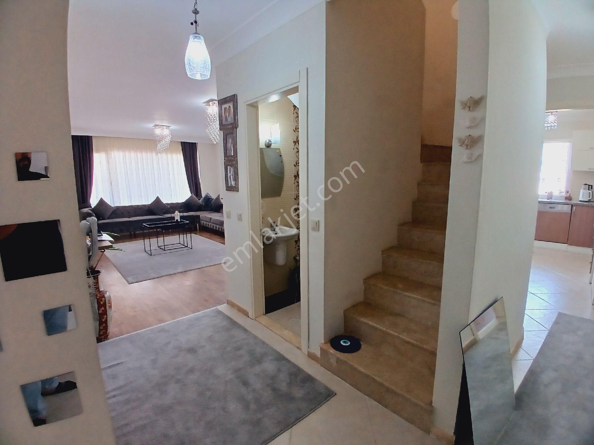 Kuşadası Ege Mah Satılık Çatı Dubleks - Görsel 17