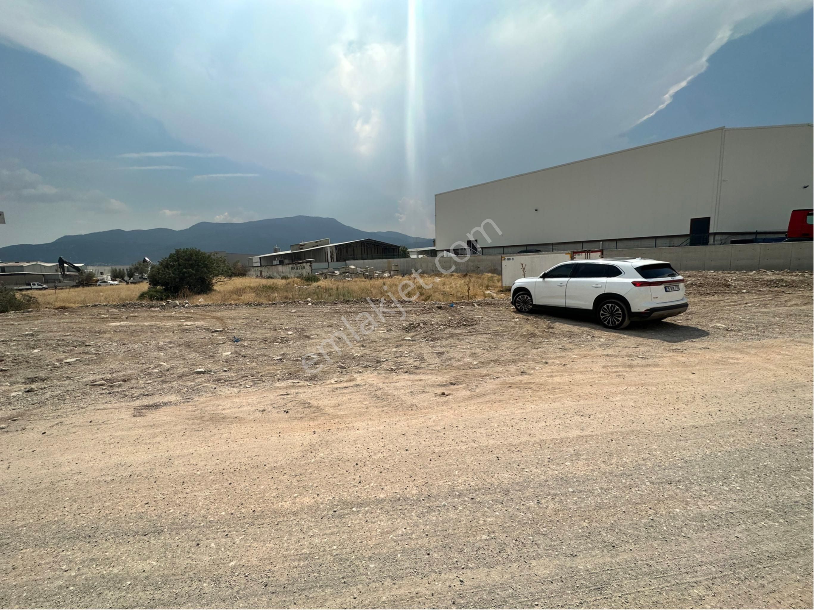 Kemalpaşa Osb 1.etapta 5.202 M2 Sanayi İmarlı Köşe Arsa - Görsel 3