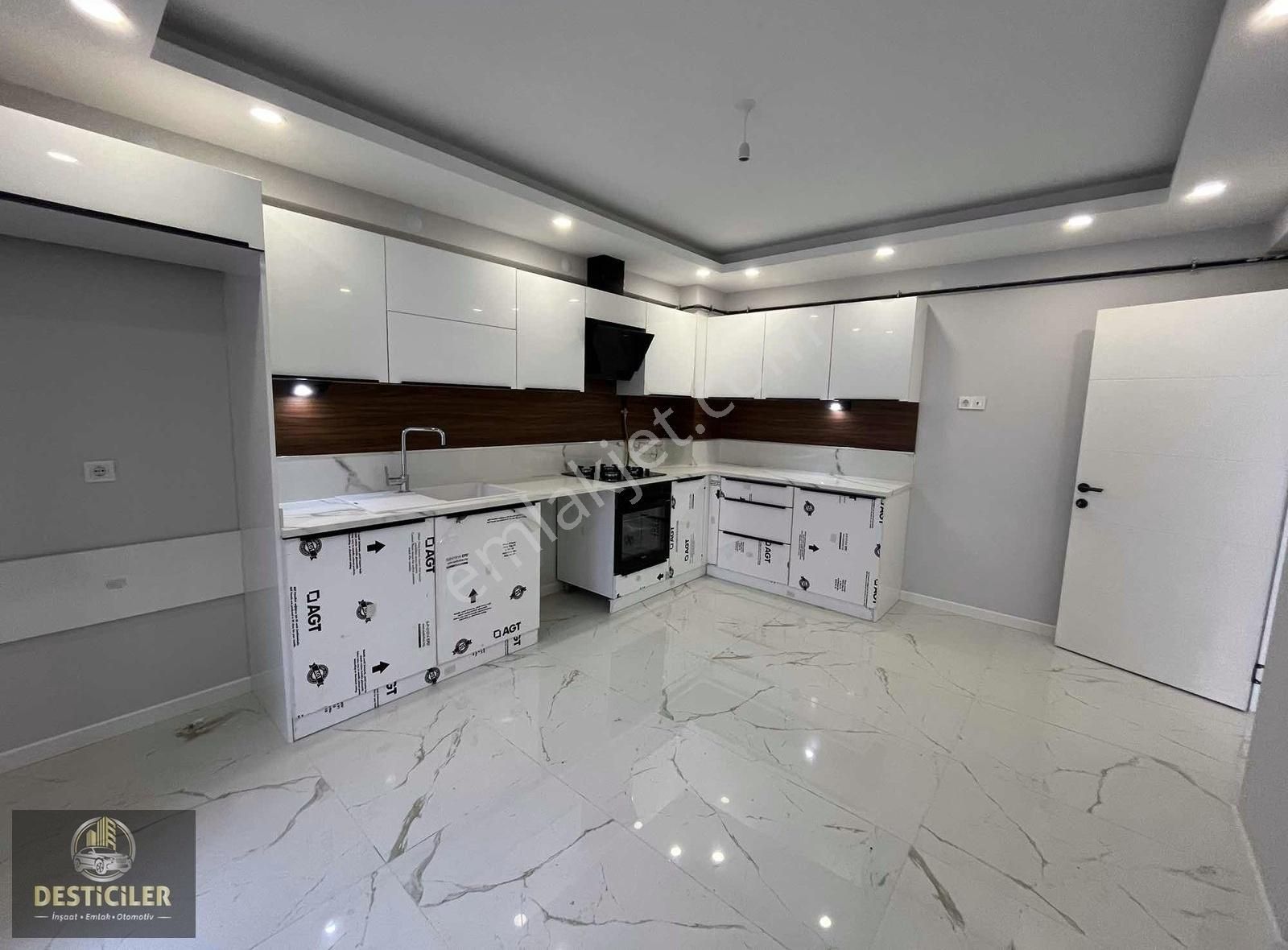 Ad-desticiler Gökmeydan Mahallesi 3+1 150 M2 Lüx Daire