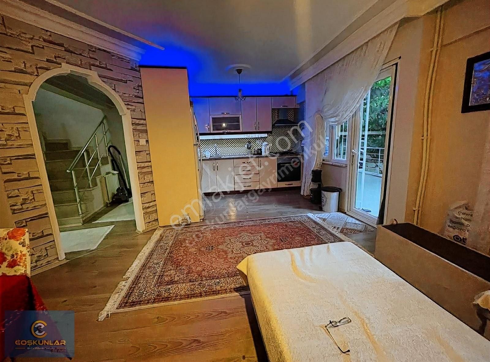 Cumhuriyet Mahallesi'nde Full Deniz Manzaralı Satılık Villa - Görsel 3