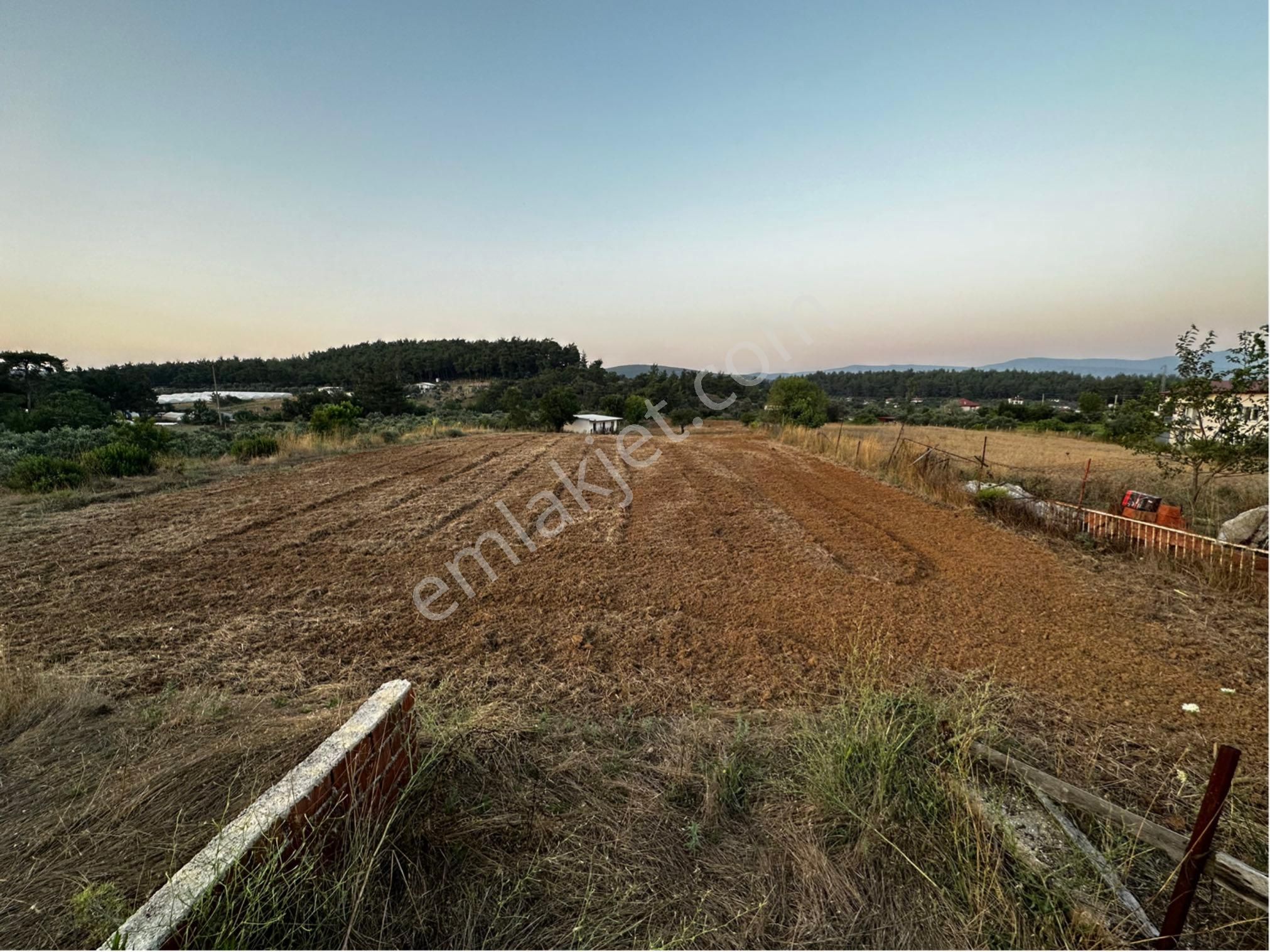 Menderes Ataköy’de Cadde Üzeri 8.305 M2 Tarla İçinde Çiftlik - Görsel 17