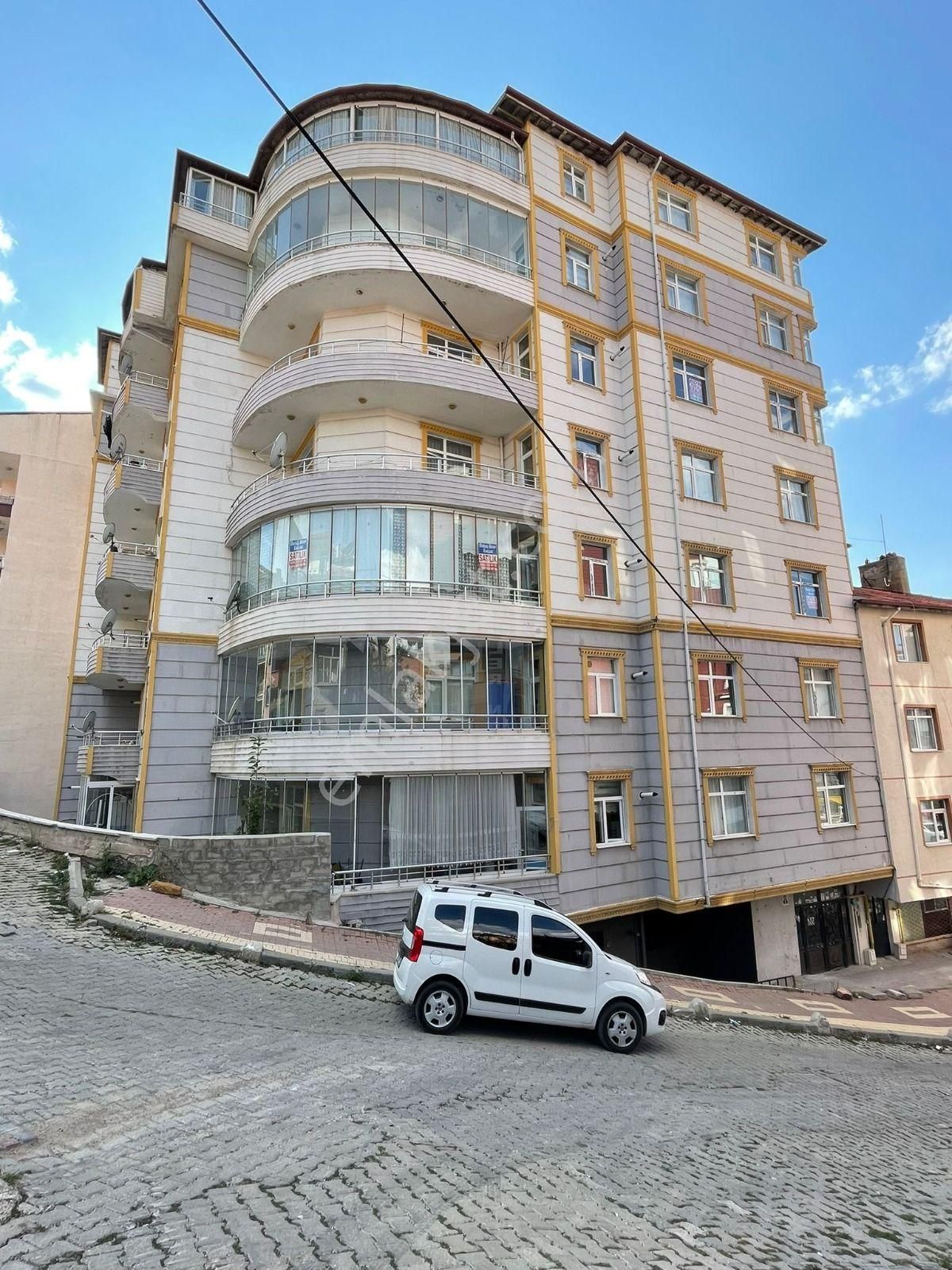 Merkezde 3+1 Full Eşyalı Ara Katta Daire ** Burcu Emlaktan