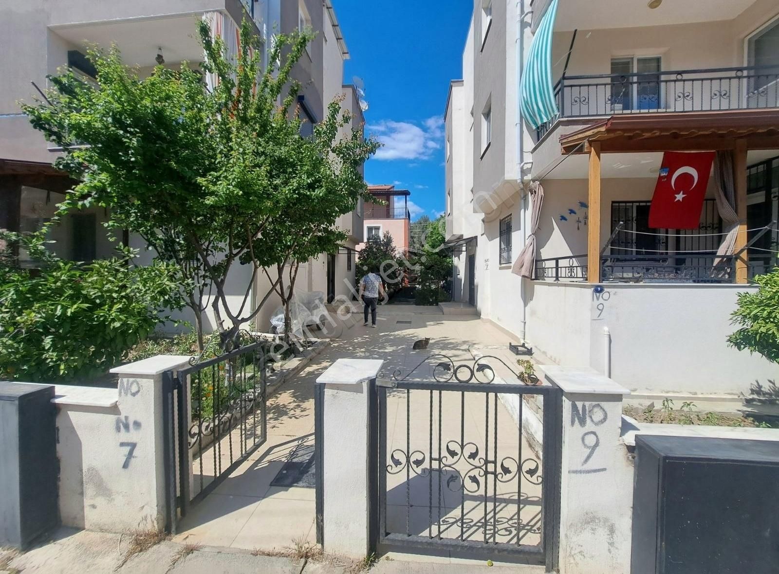 İzmir Seferihisar Ürkmez Doğanbey De Satılık 2+1 Daire