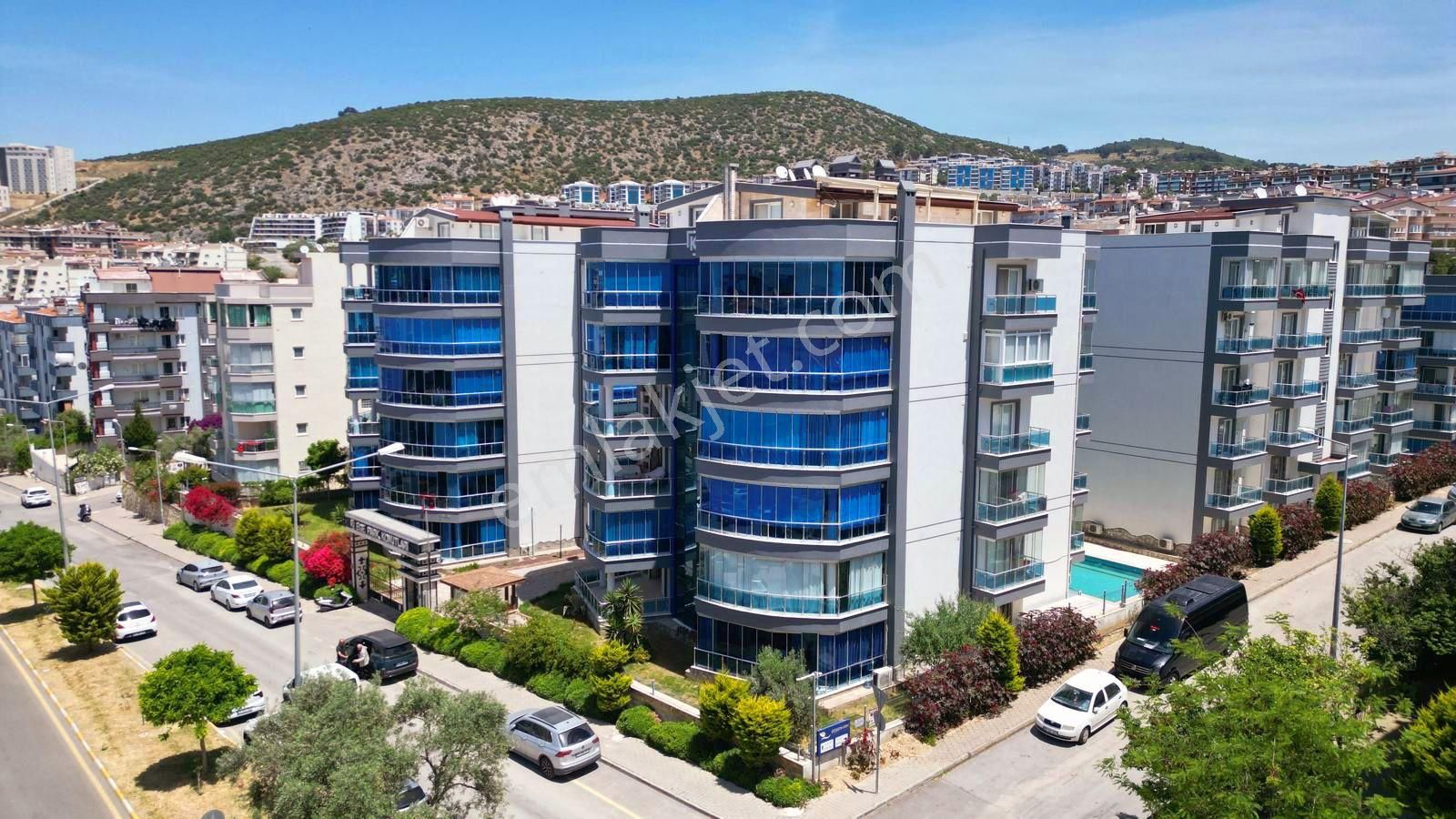 Kuşadası Ege Mah Site İçi Satılık Daire