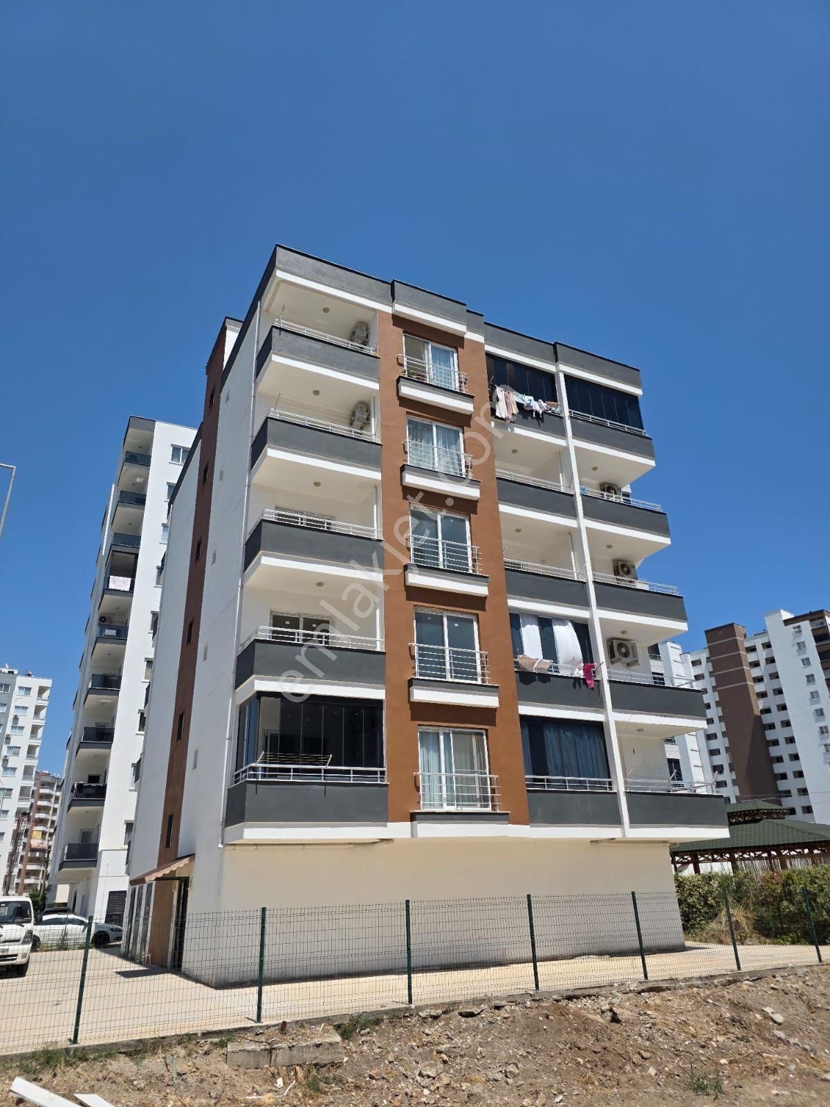 Mersin Erdemli Arpaçbahşiş Bölgesinde Eşyalı 1+1 Satılık Daire