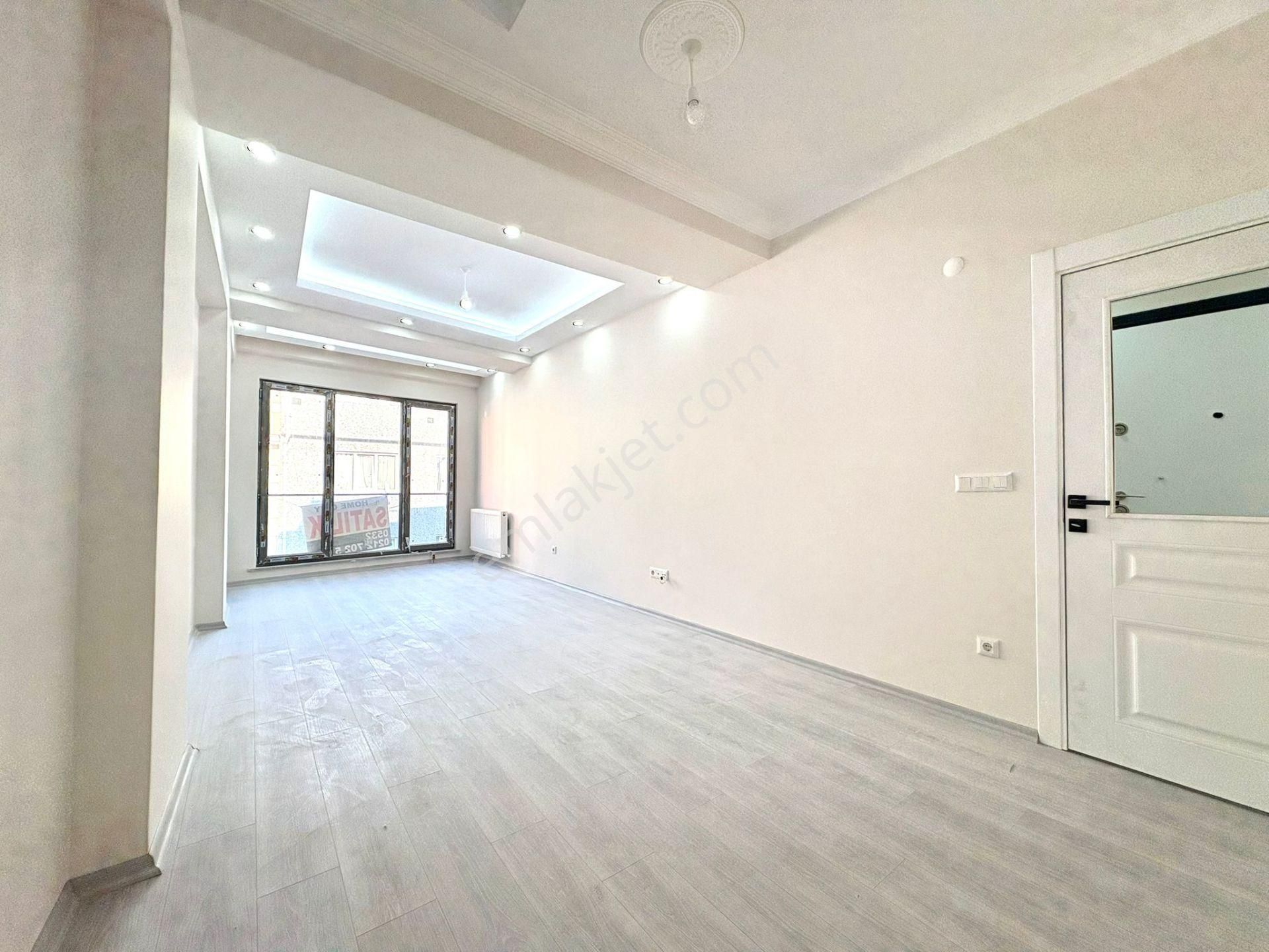 Medya Emlak ' Dan Kocasinan Da Satılık Sıfır 5+2 Dubleks Daire