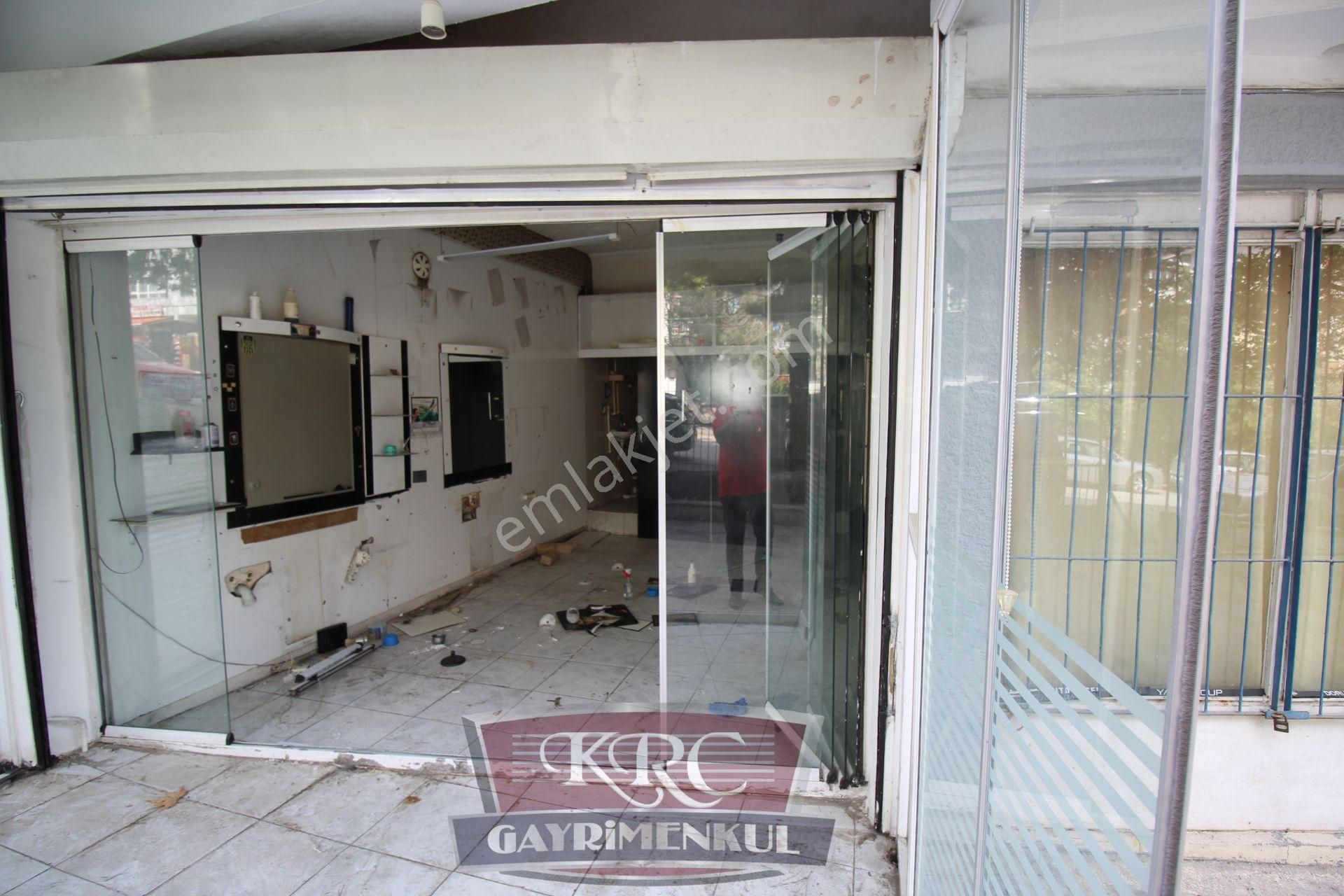 Krc'den Abidinpaşa Da Merkezi Konumda 45 Metrekare Kiralık Dükkan