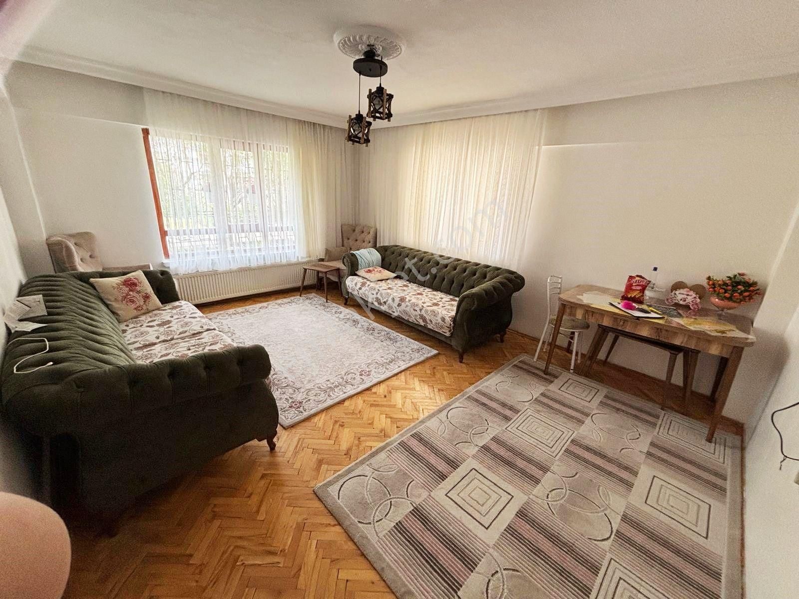 Mamak G.z D Mah Cadde Yakını Katta 130m² 3+1 Satlık Daire!!!!