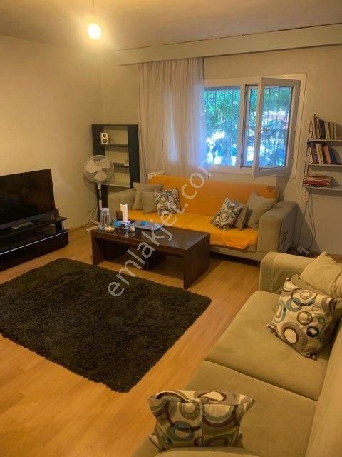 Karşıyaka Çarşı Yakını 2+1 Eşyalı Satılık Daire