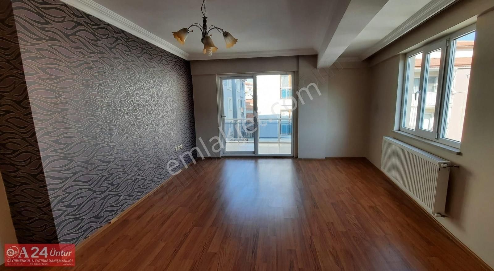 Denizli Merkezefendi'de Satılık 117m2 Ara Kat Daire