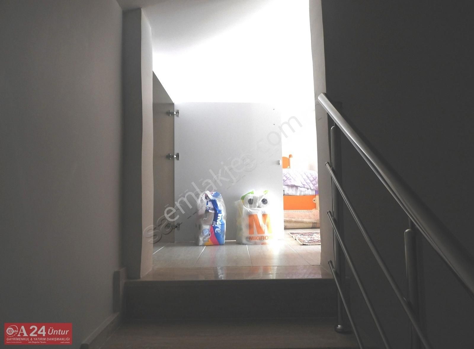 Urla Zeytinalanı'nda Satılık 4+1 Deniz Manzaralı Villa - Görsel 27