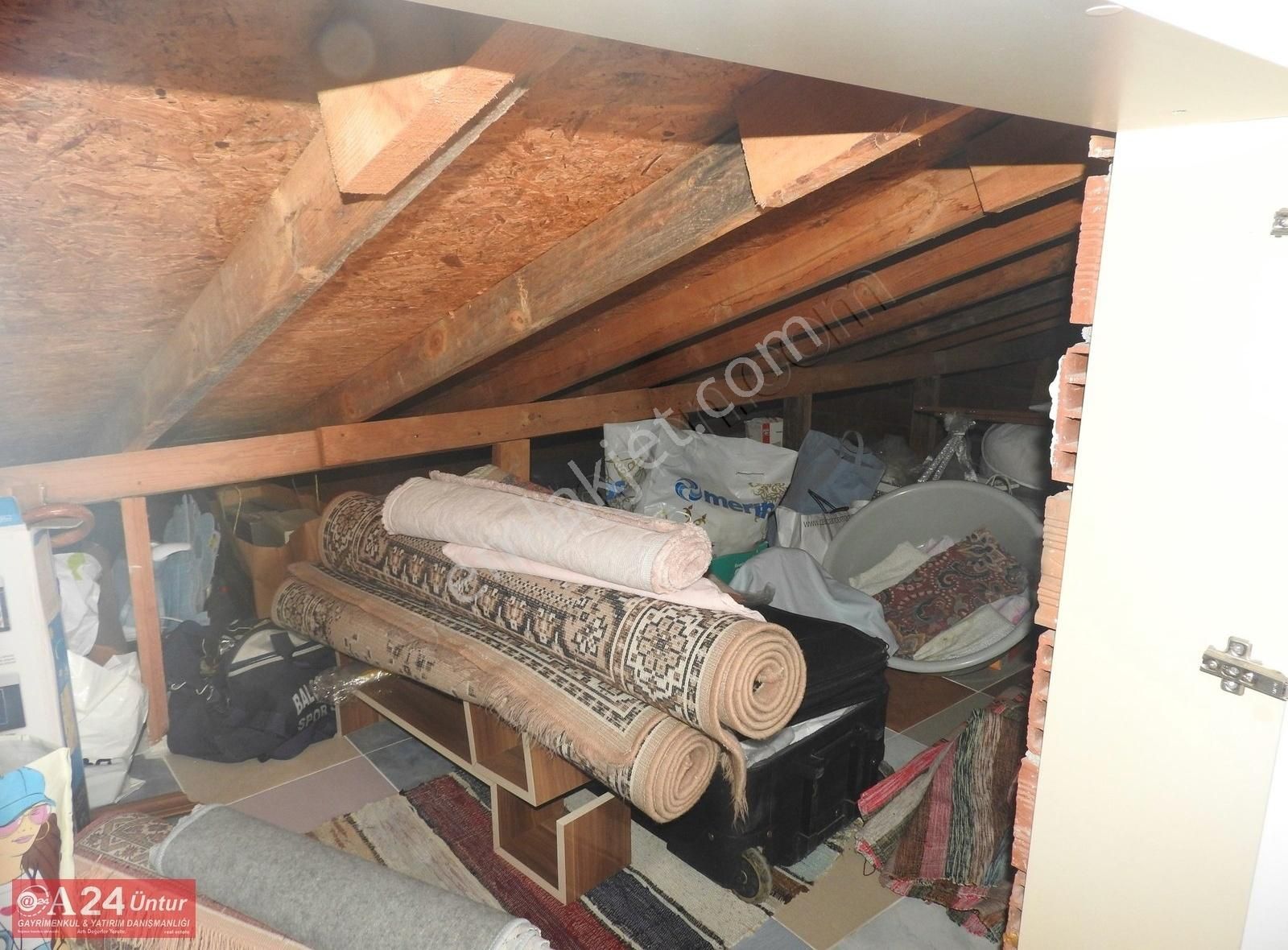 Urla Zeytinalanı'nda Satılık 4+1 Deniz Manzaralı Villa - Görsel 32