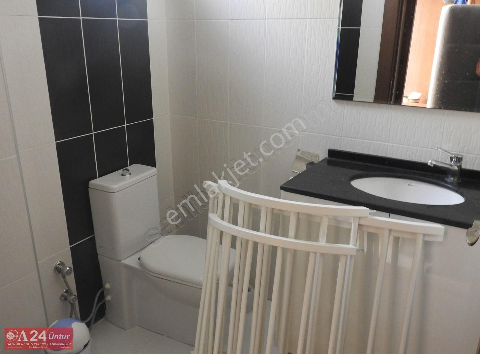 Urla Zeytinalanı'nda Satılık 4+1 Deniz Manzaralı Villa - Görsel 18