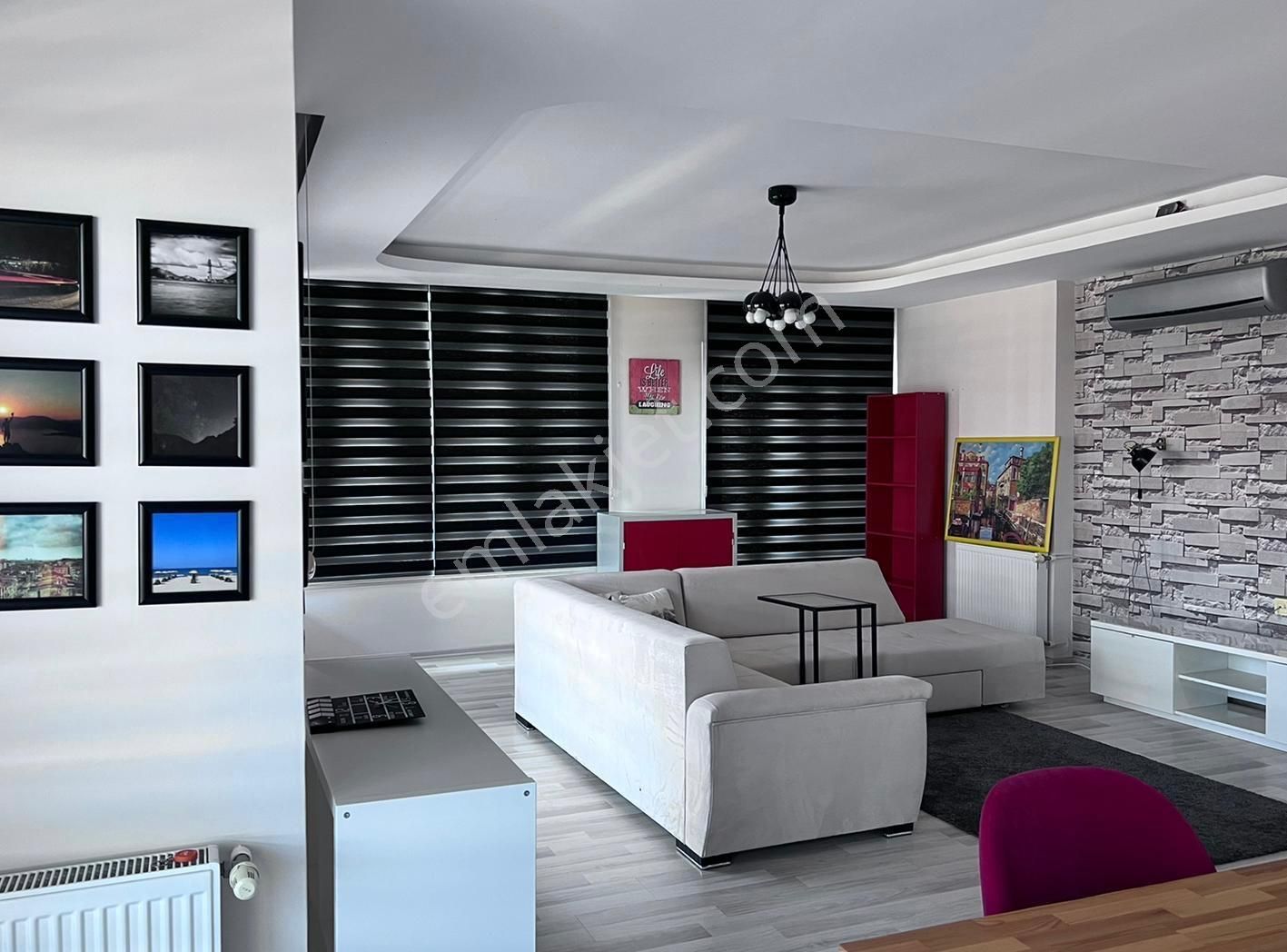Rw Mef'den Havuzlu Sitede Güvenlikli Eşyalı Kiralık 2+1