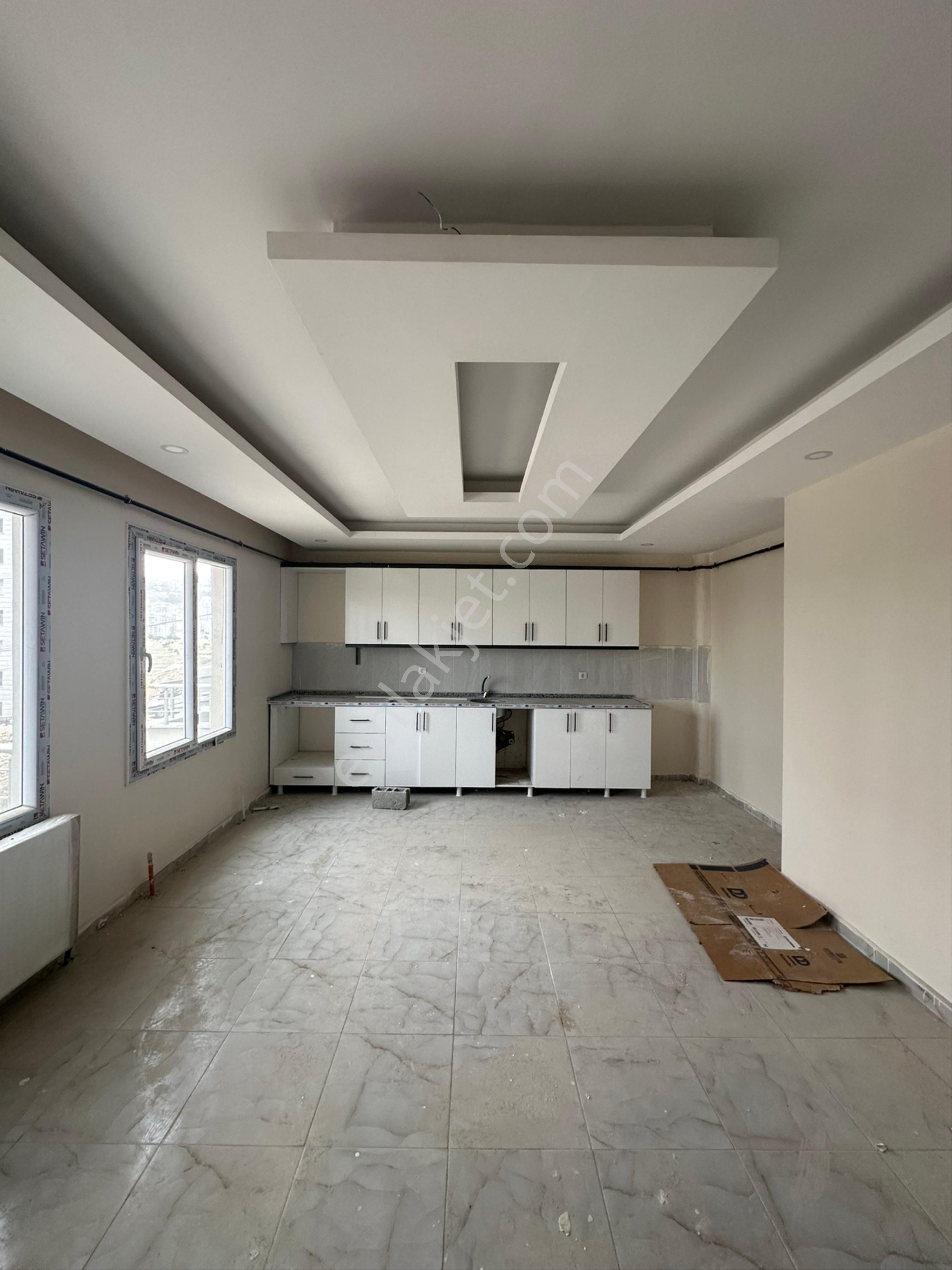 Çam Emlak`tan Satılık Ultra Lüks Sıfır 2+1 Daire`miz 120 M2 Kare İlk Sahibini Bekliyor