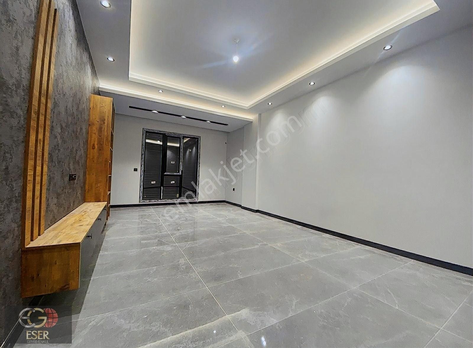 Eser'den Ferhatlar Yakını 160 M2 Ebeveyn Ban. Panjurlu Arakat