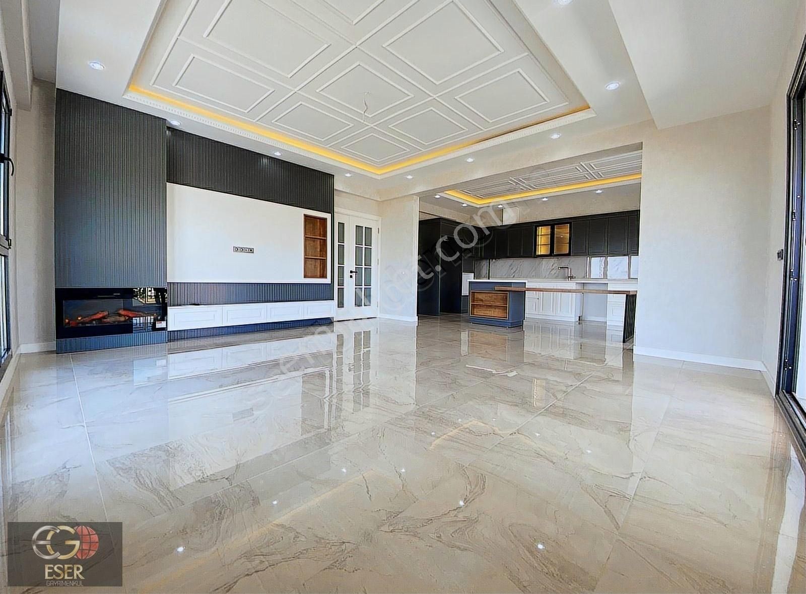 Eser'den Panjurlu Giy. Odalı Ebeveyn Ban. 200m2 4+1 Arakat Daire
