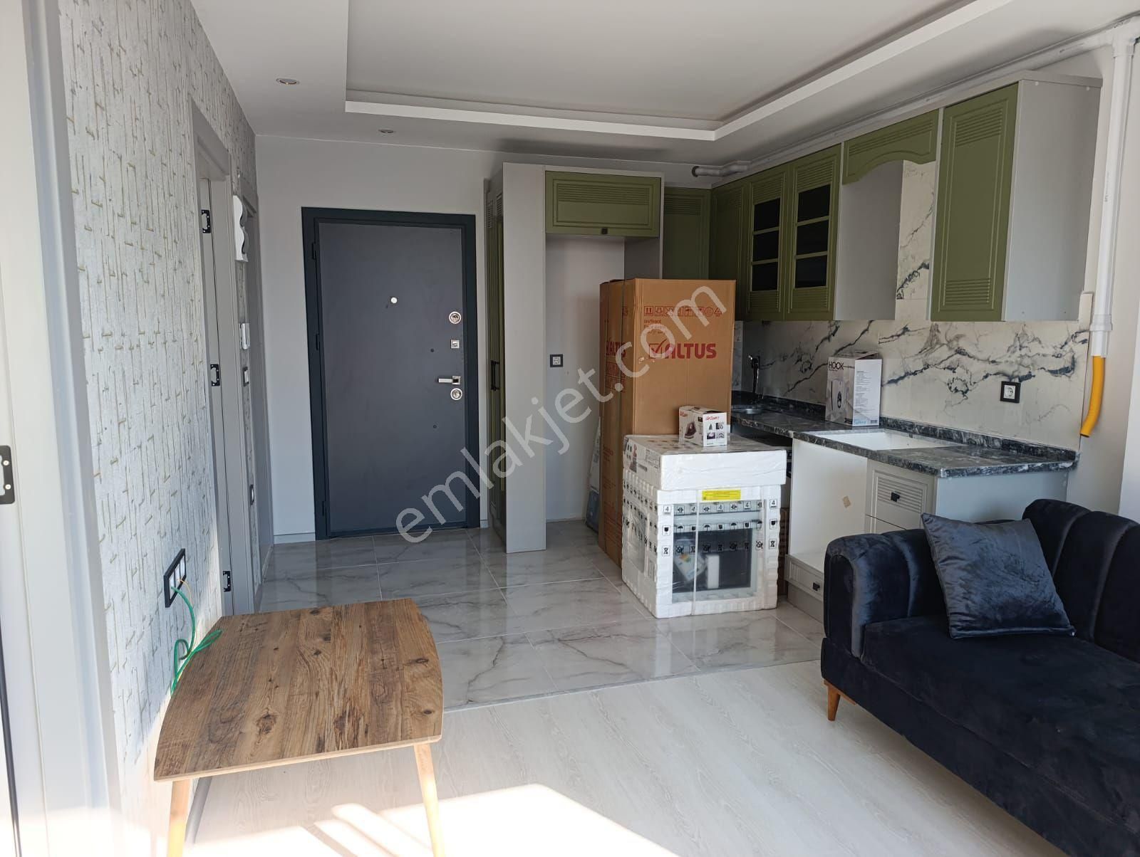 Osmangazi Mahallesinde Site İçerisinde 2+1 Hasarsız Satılık Daire