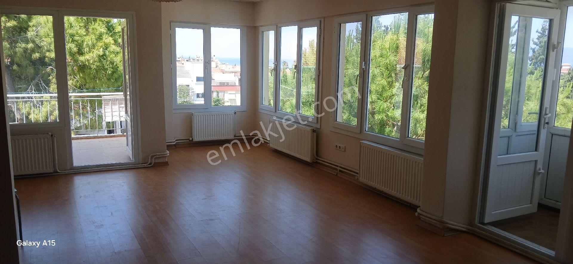 Kuşadası Marina Da 3+1 Ferah Geniş Deniz Manzaralı Daire - Görsel 3