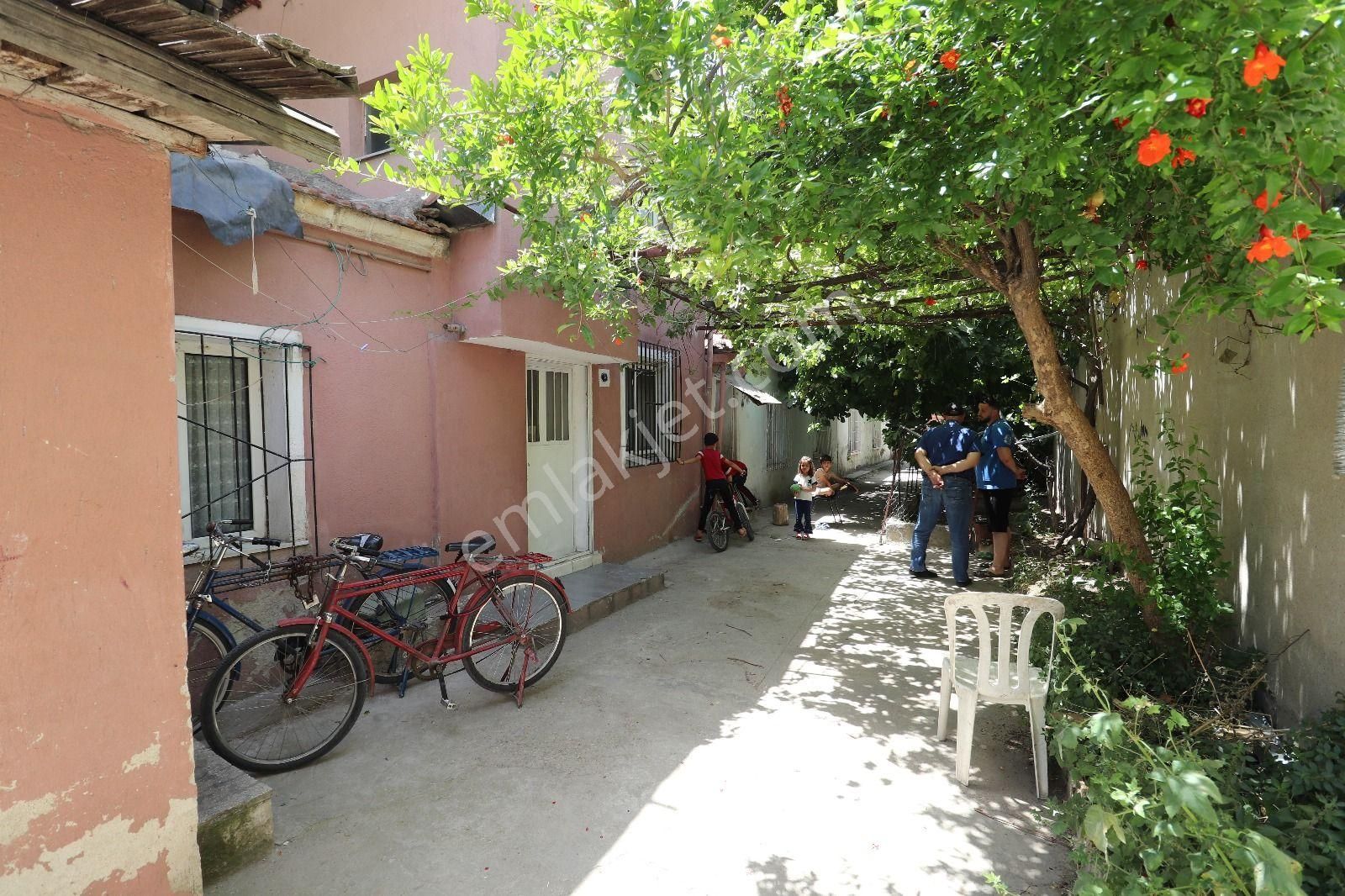 Bornova Çamdibi Meriç Mahallesinde 220 M2 Arsa - Görsel 14