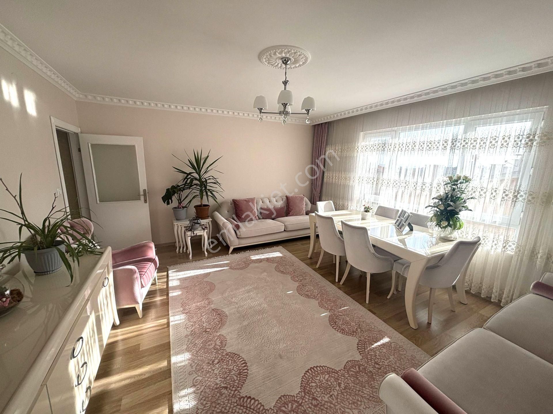 Güneşevler Merkezde 3+1 Full Yapılı Masrafsız Asansörlü Daire