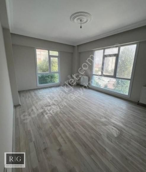 Dilek Park Evlerinde Nezih Yeni Binada 2+1 Daire Royar G.den