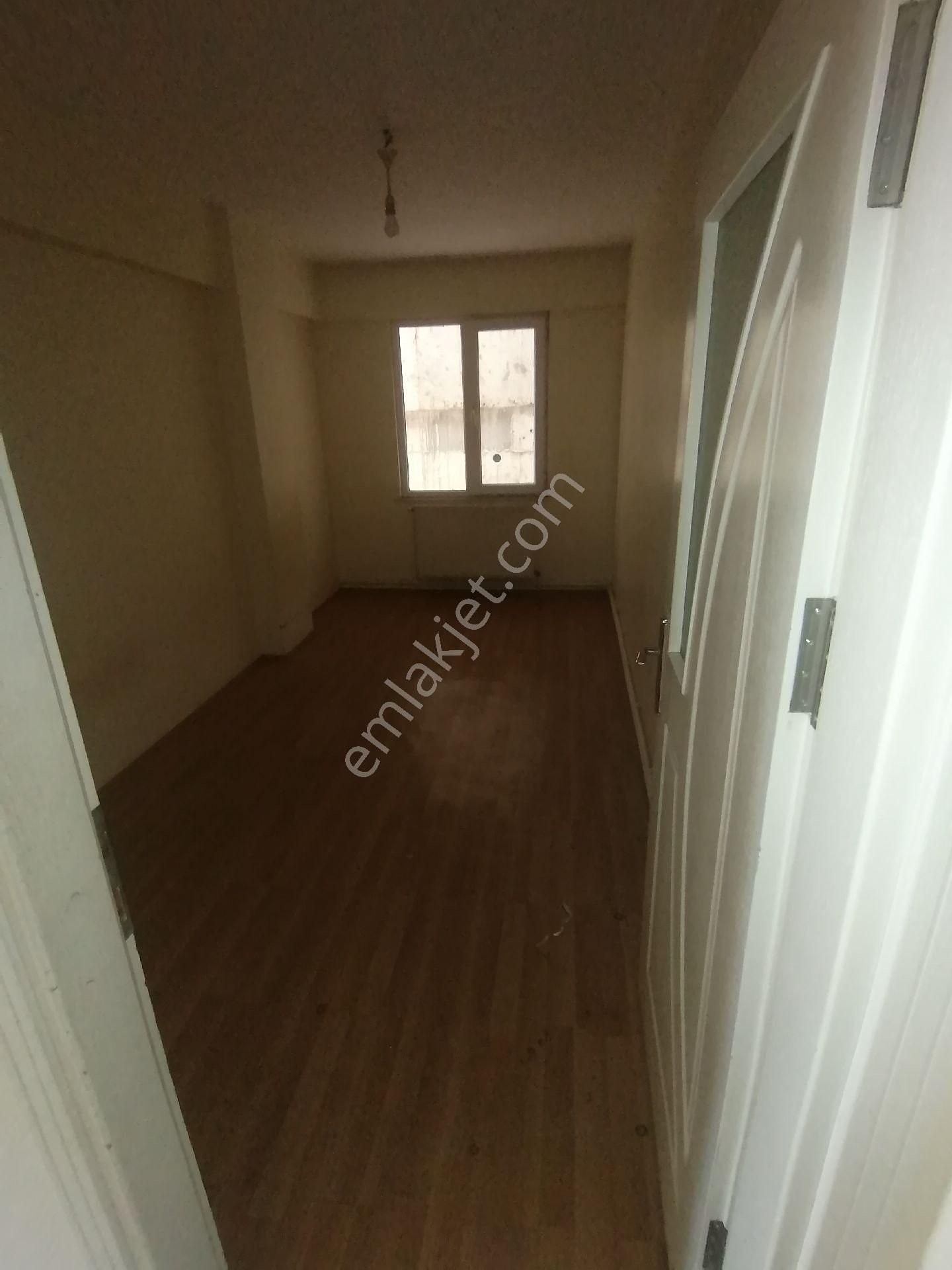 Ümraniye Çamlık Çakmak İkbal Caddesi Üzerinde Yabancı Ya Bekara Uygun Kiralık Daire - Görsel 15