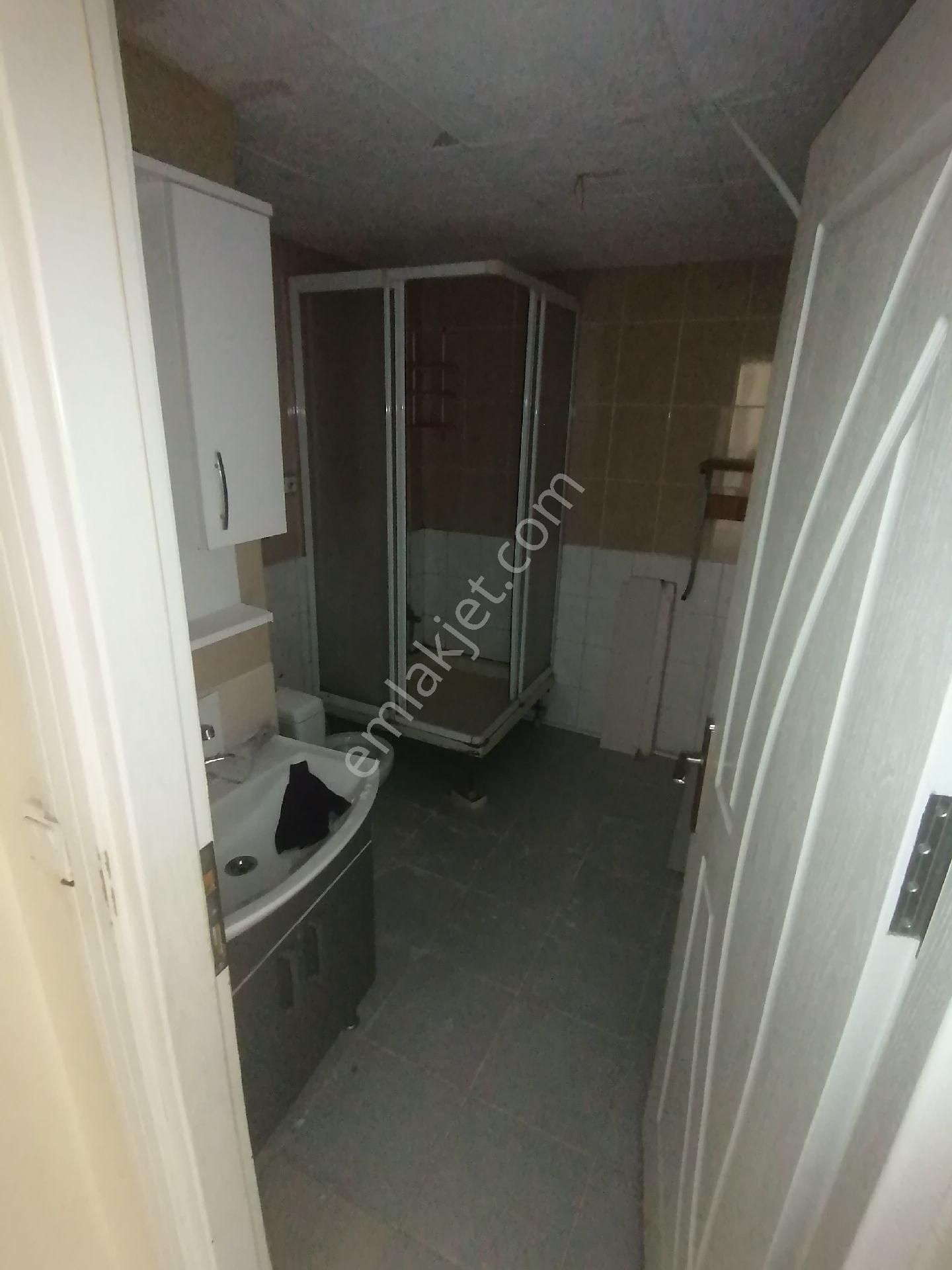 Ümraniye Çamlık Çakmak İkbal Caddesi Üzerinde Yabancı Ya Bekara Uygun Kiralık Daire - Görsel 5