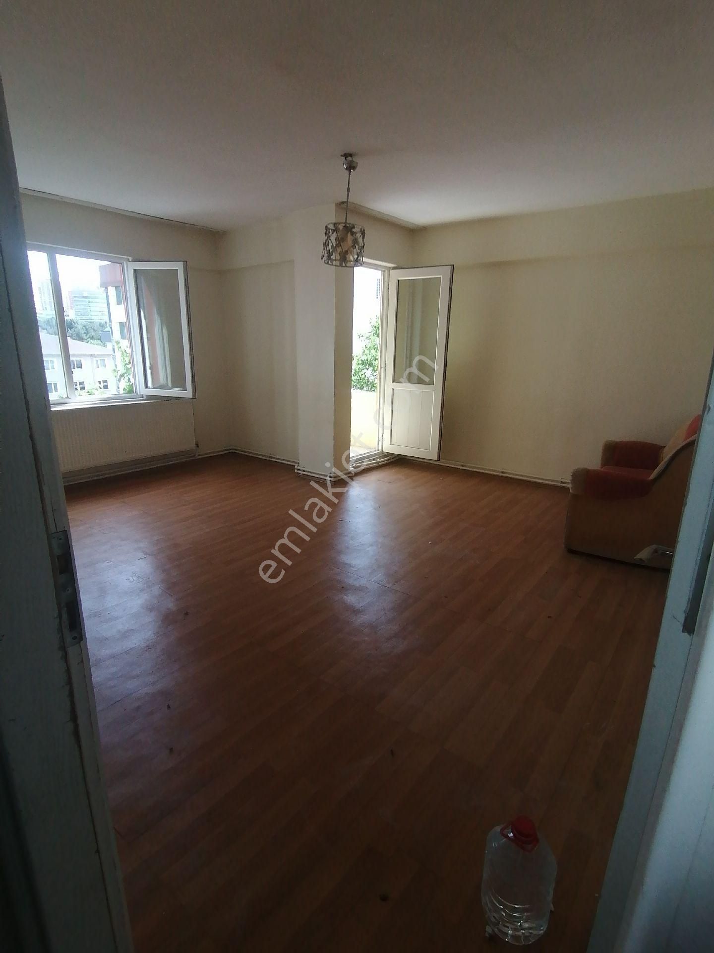 Ümraniye Çamlık Çakmak İkbal Caddesi Üzerinde Yabancı Ya Bekara Uygun Kiralık Daire - Görsel 11