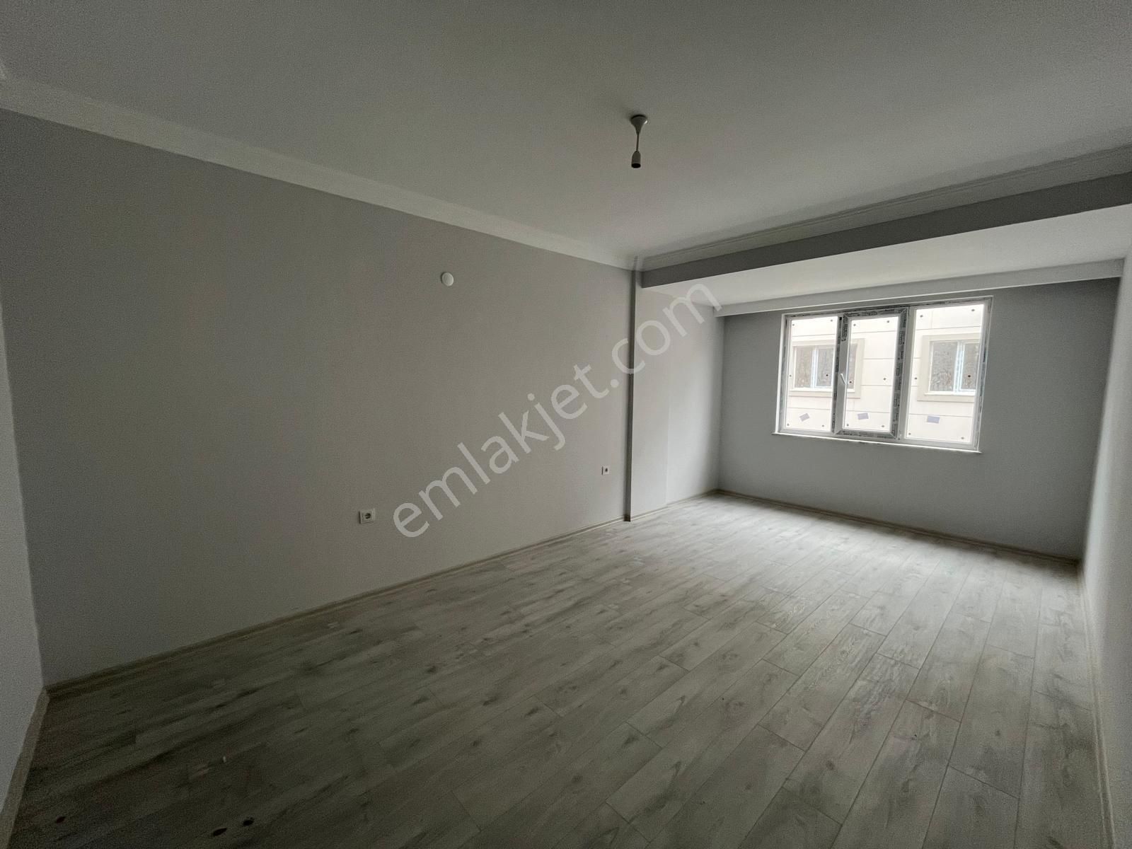 Re/max Mülk Özgür Baki'den Site İçinde 3+1 Daire