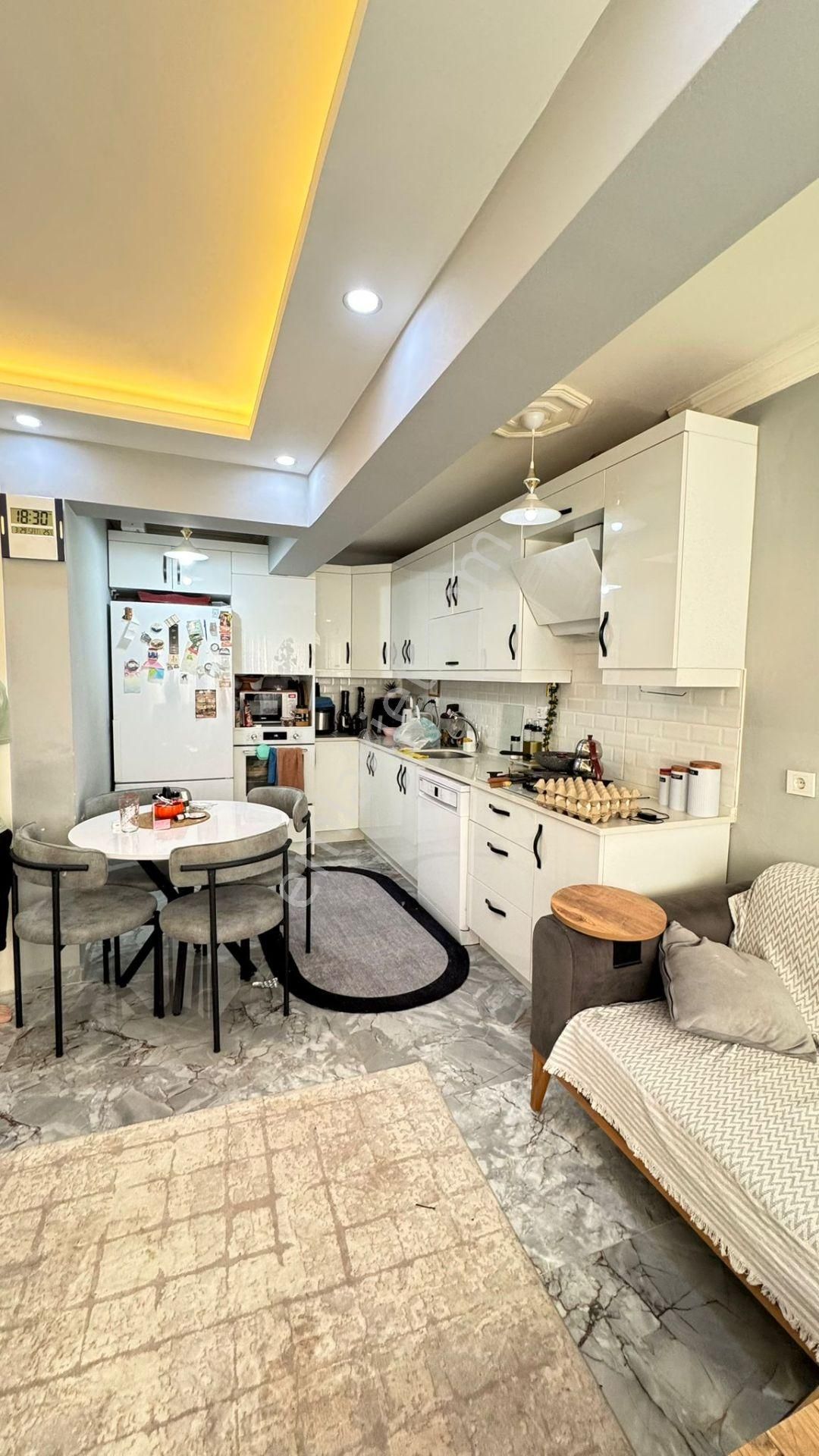 🏡muradiye Mahallesi 🏡 ✅3+1 M2 5 Katlının Zemin Katı ❇️açık Mutfak