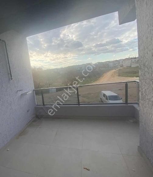 Dıalog Piramit Yolçatıda Ayrı Mutfaklı Sıfır 2+1 Satılık Daire