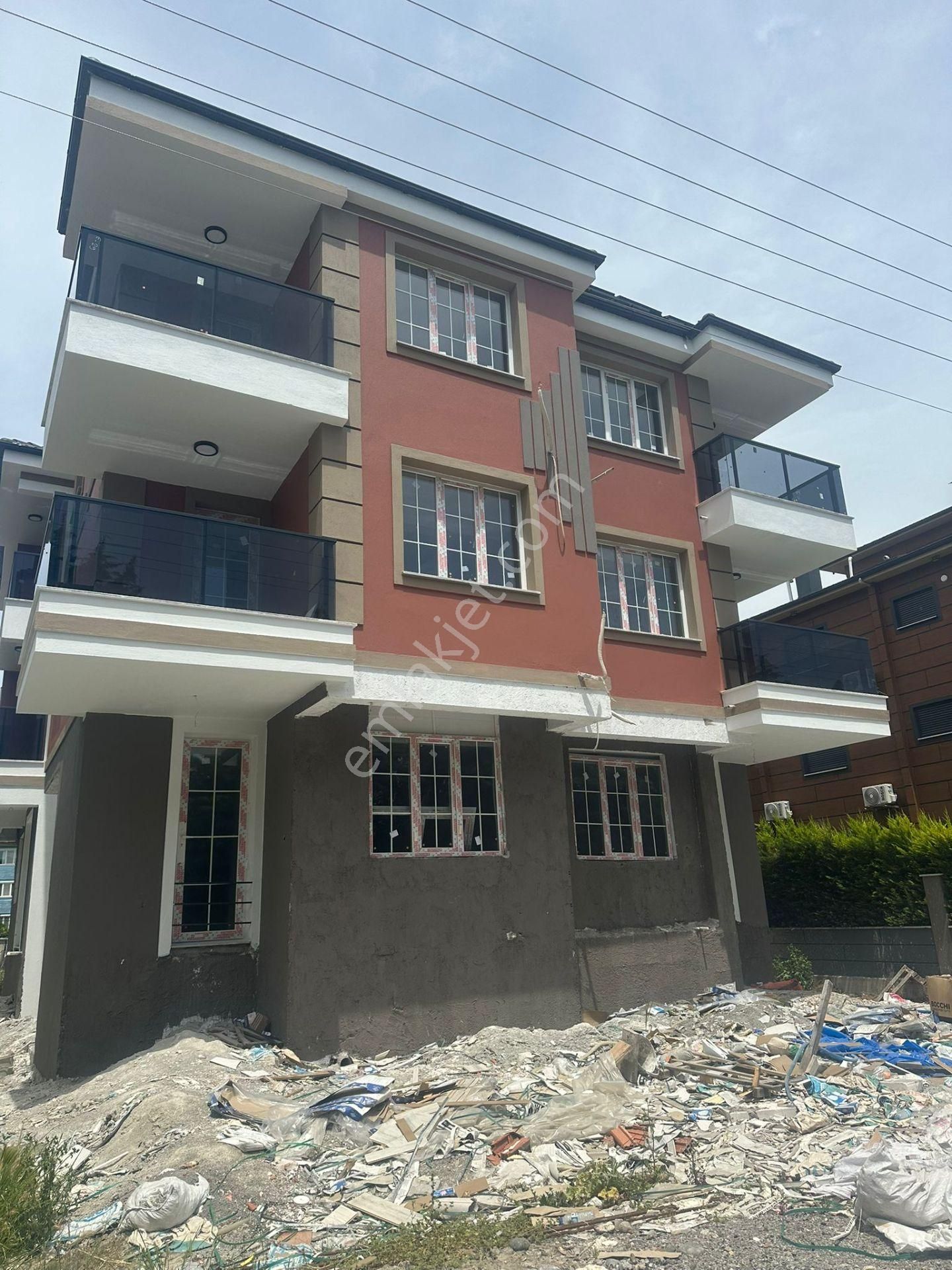 Hürriyet Mahallesi Lüks 1+1 Daireler