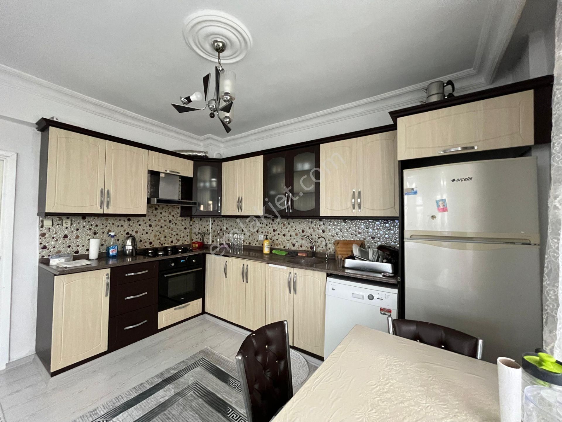 Re/max Mülk Özgür Baki'den Satılık 3+1 Daire