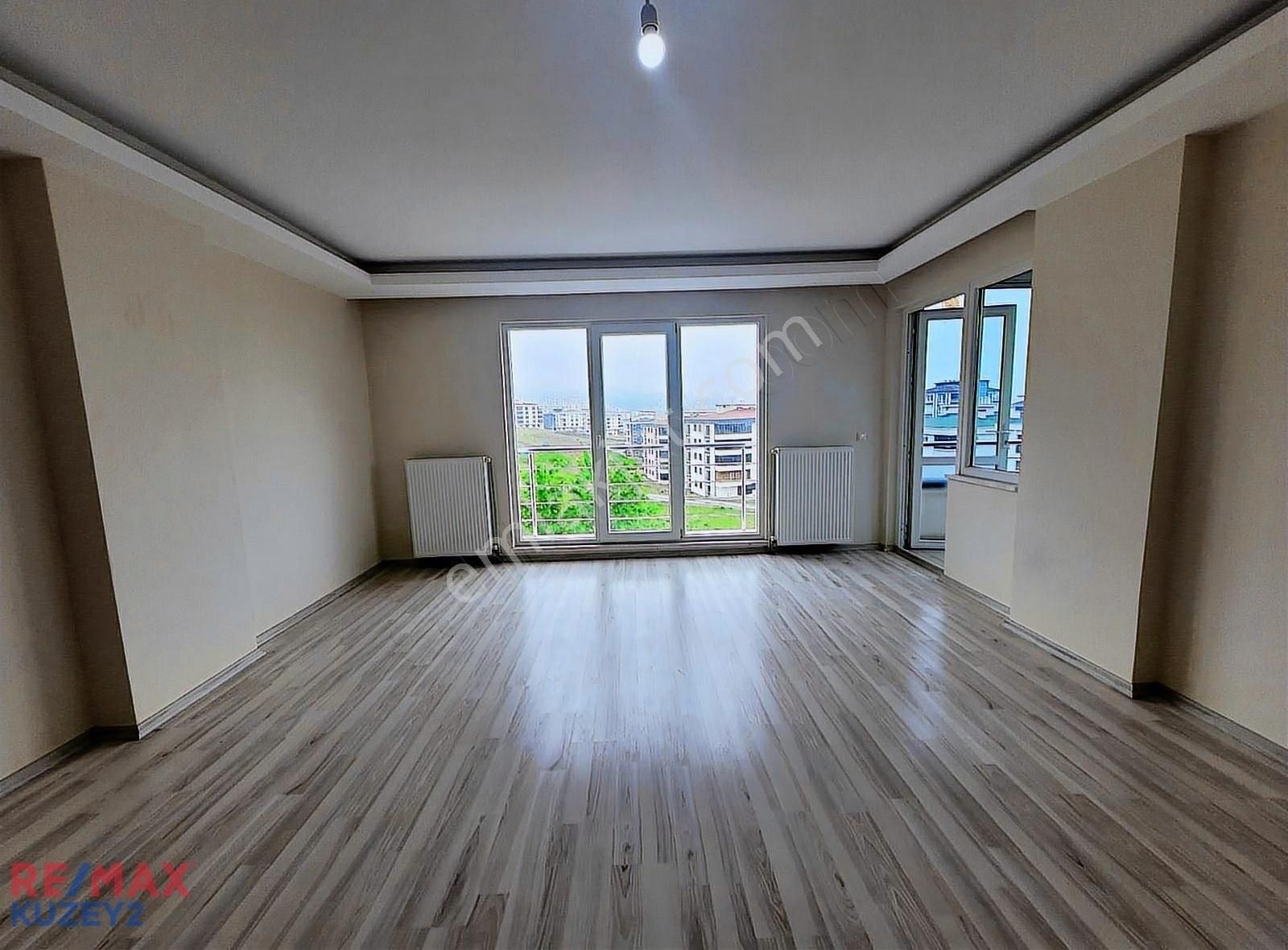 Remax Sevcan Gürlevikten Mevlana Mahallesi'nde 3+1 Satılık Daire