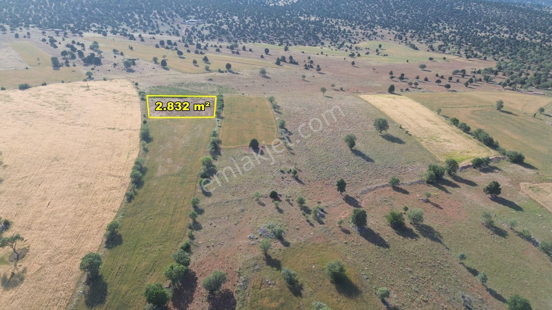 Akören Karahüyük De 2.832 M2 Müstakil Tapulu Arazi